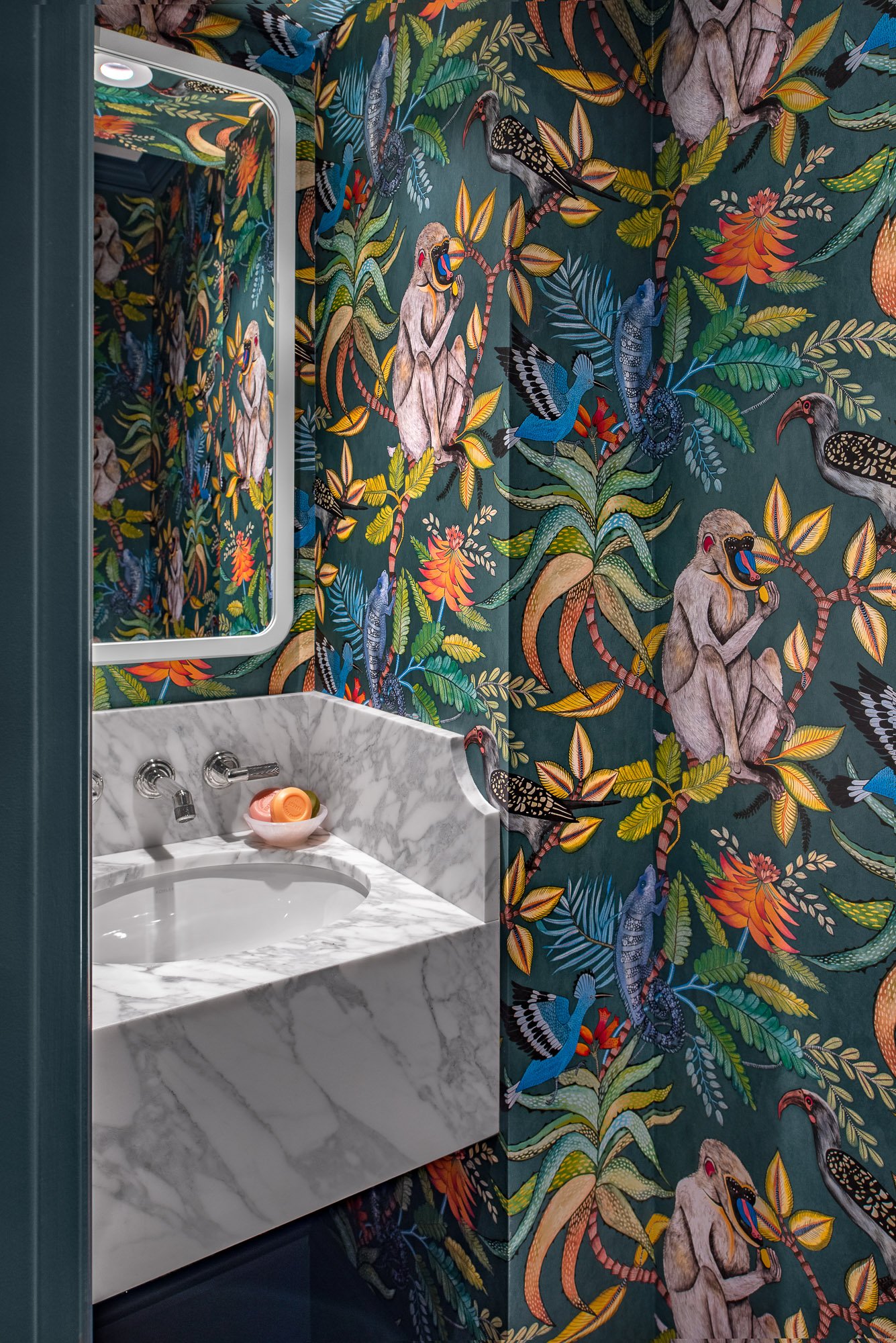 pacific-heights-san-francisco-powder-room-wallpaper.jpg