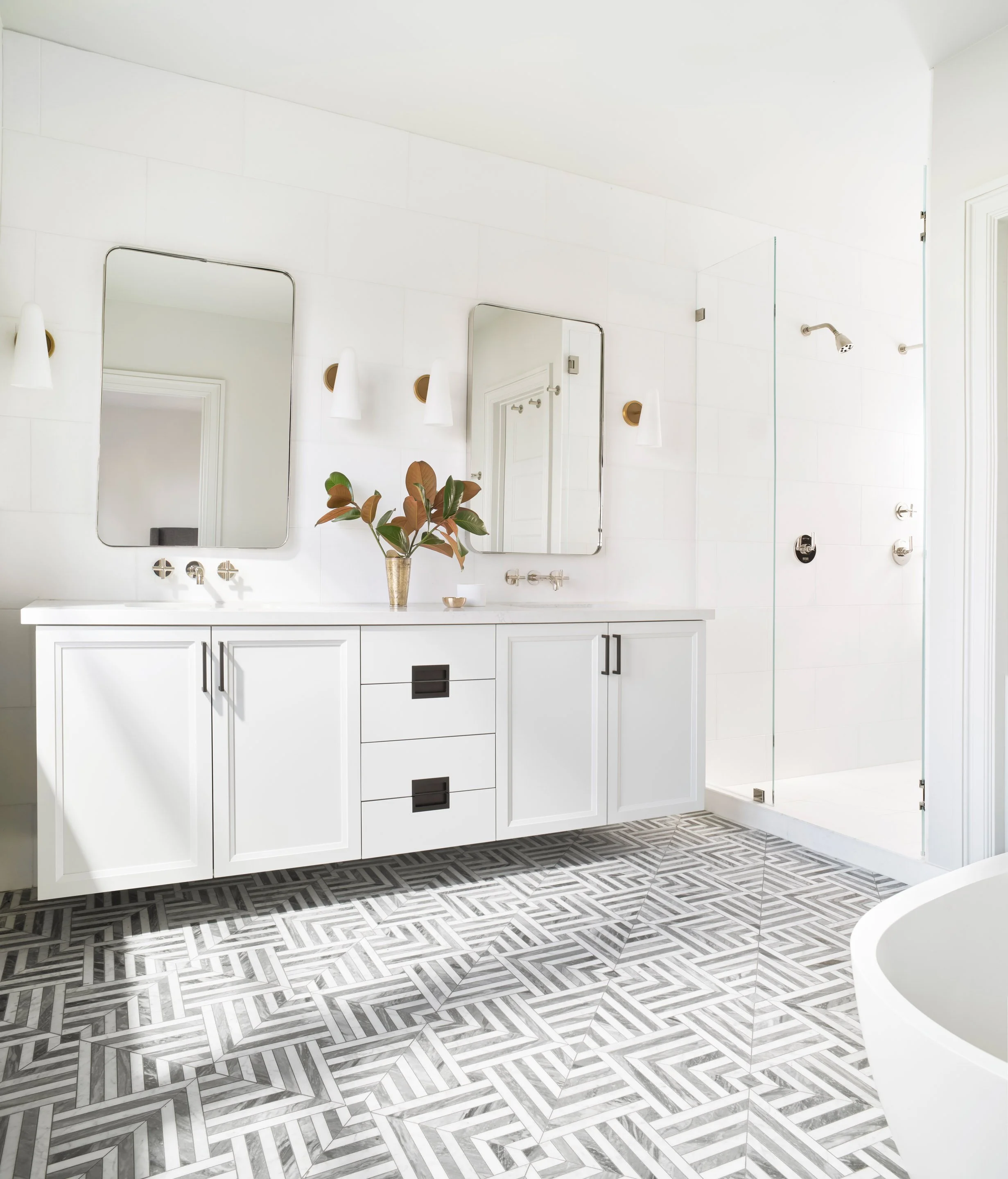 Bathroom_vanity.jpg