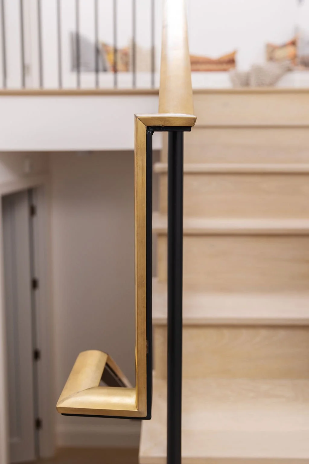 Handrail_detail.jpg