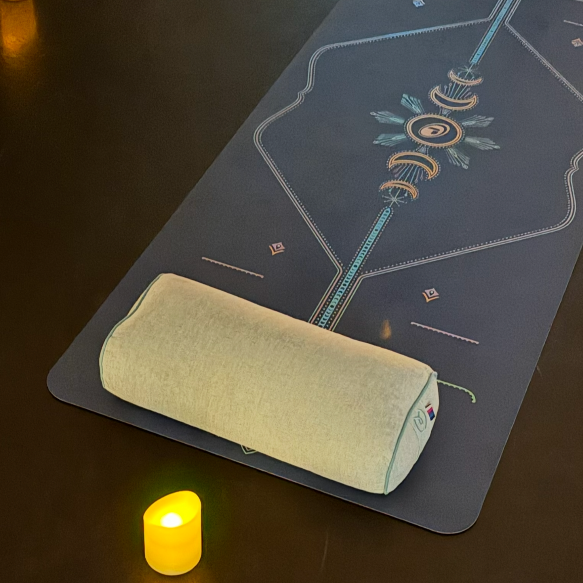 10AM Monday Stretch + Flow