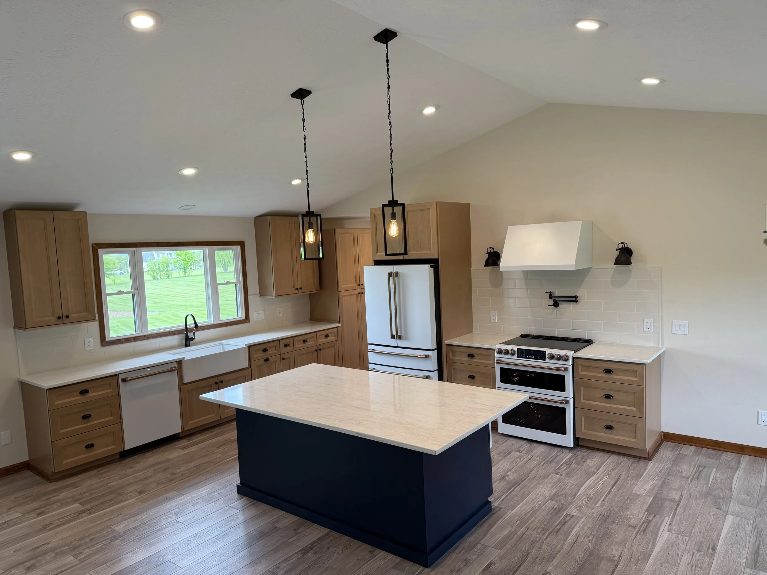 kitchen after2.JPG