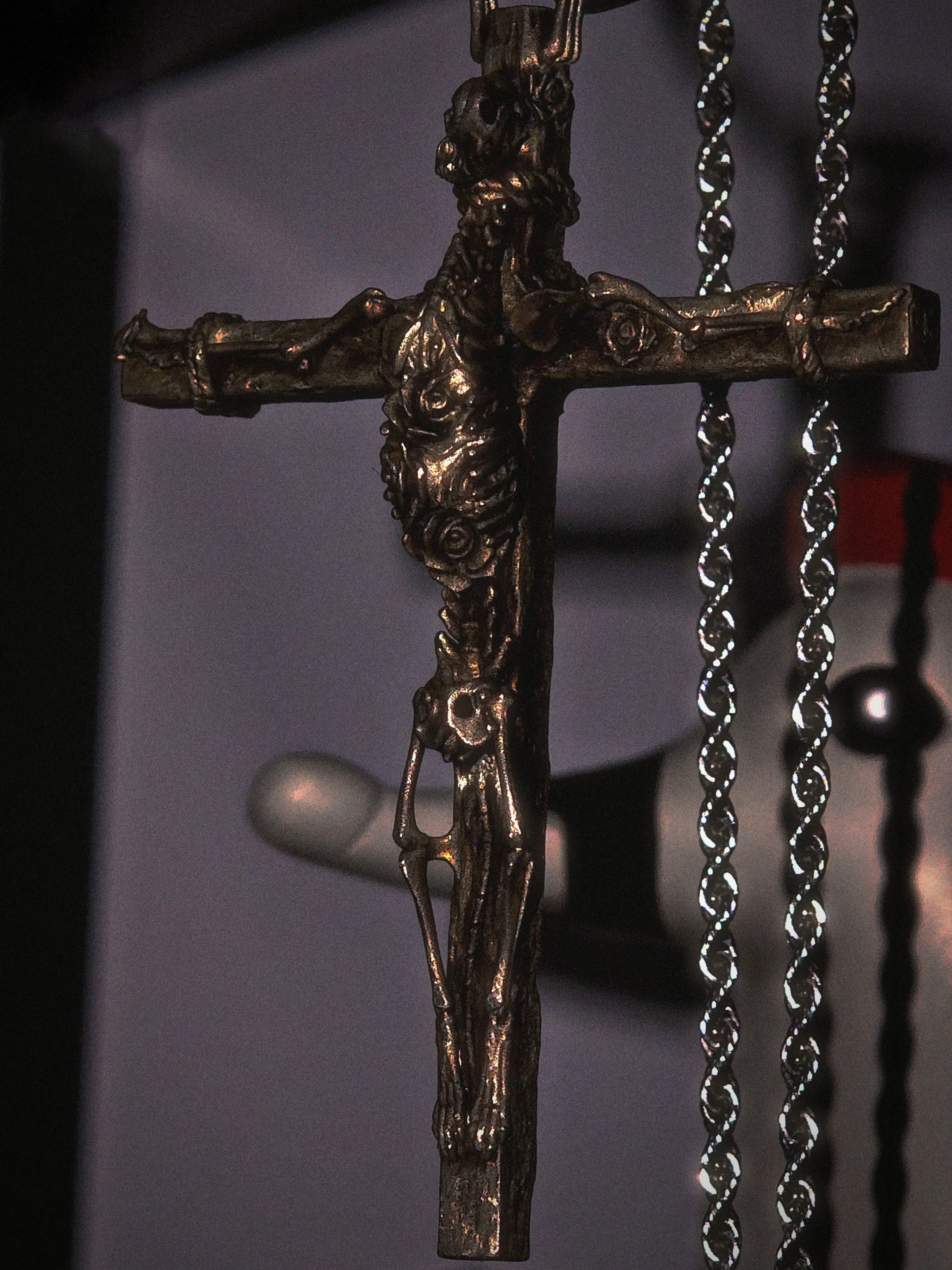 DHG S1 Cross Skeleton Rose Pendant - Close-up in high-quality brass with Gothic distressed finish