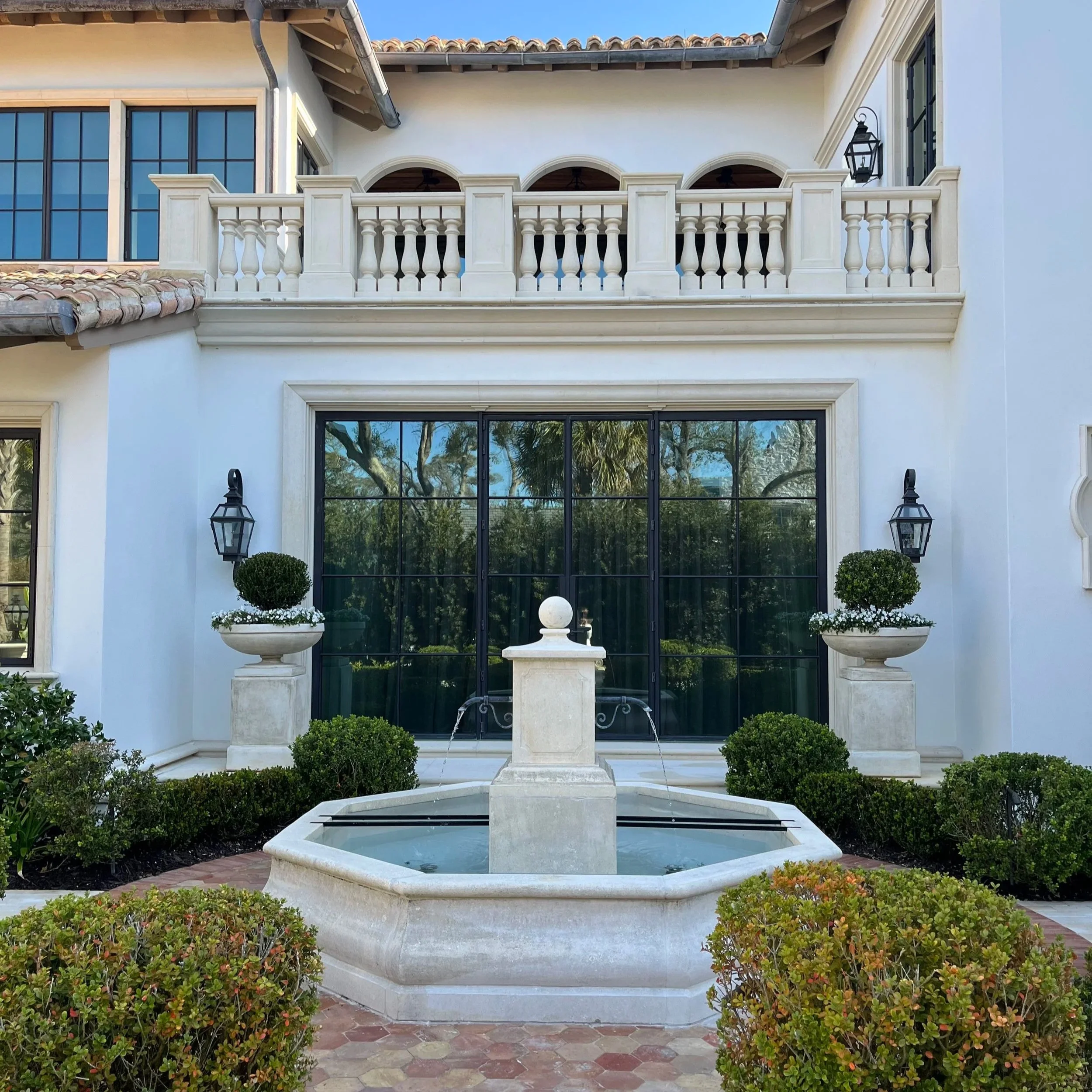 Oceanfront Villa in Lecce Beige