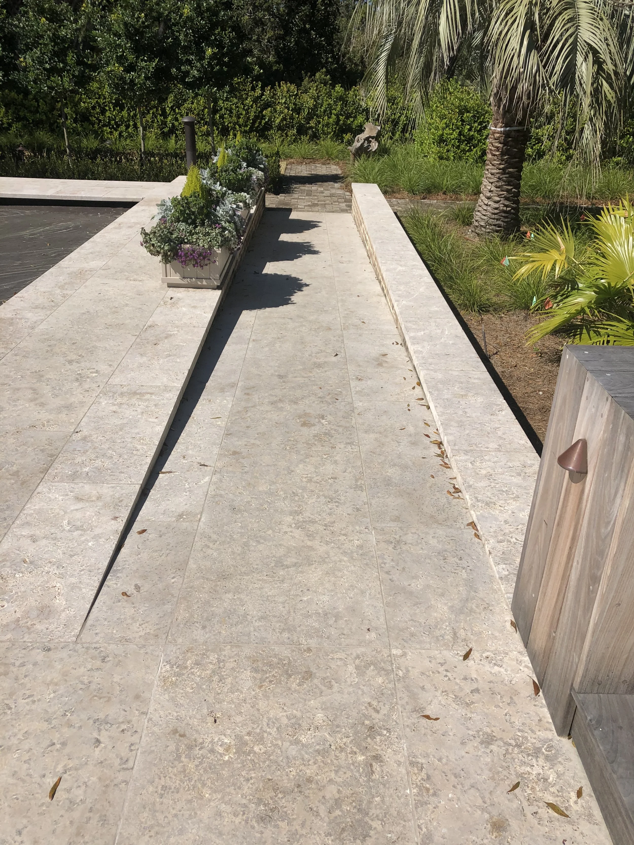 Gabanna Travertine IMG-4894.jpg