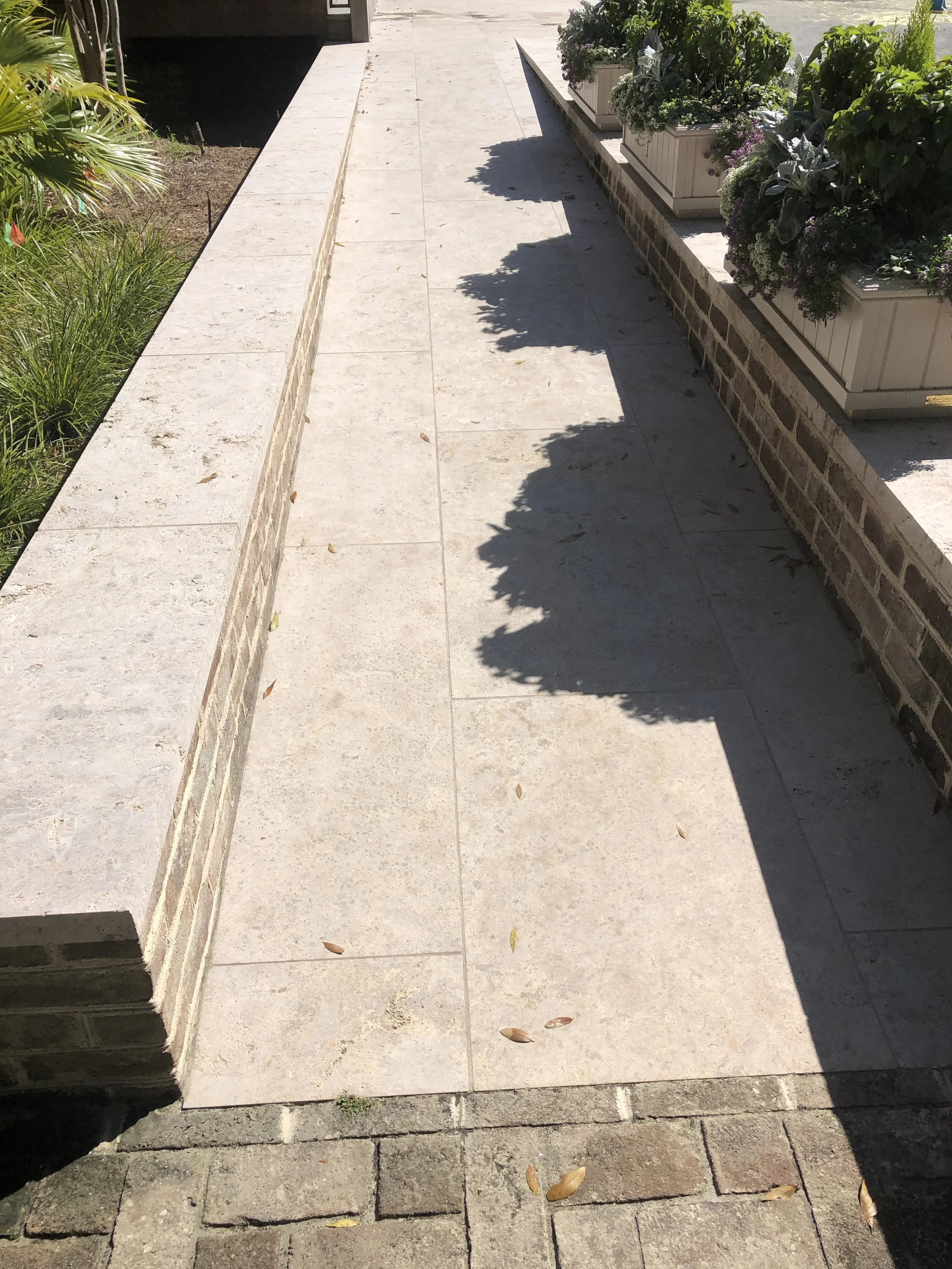 Gabanna Travertine IMG-4874.jpg