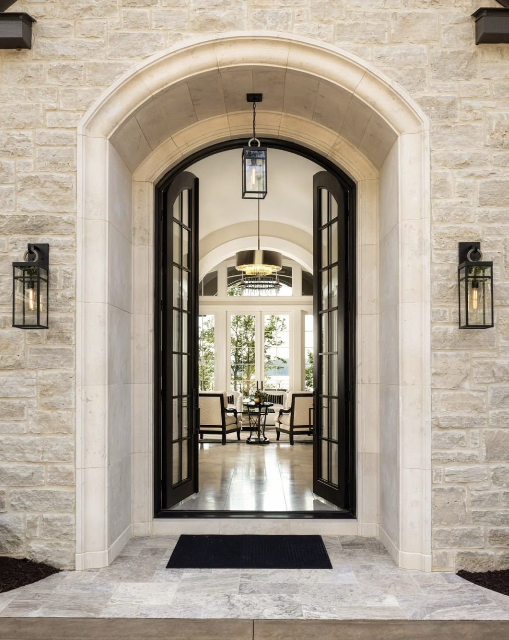 Riviera Beige Door Surround.png