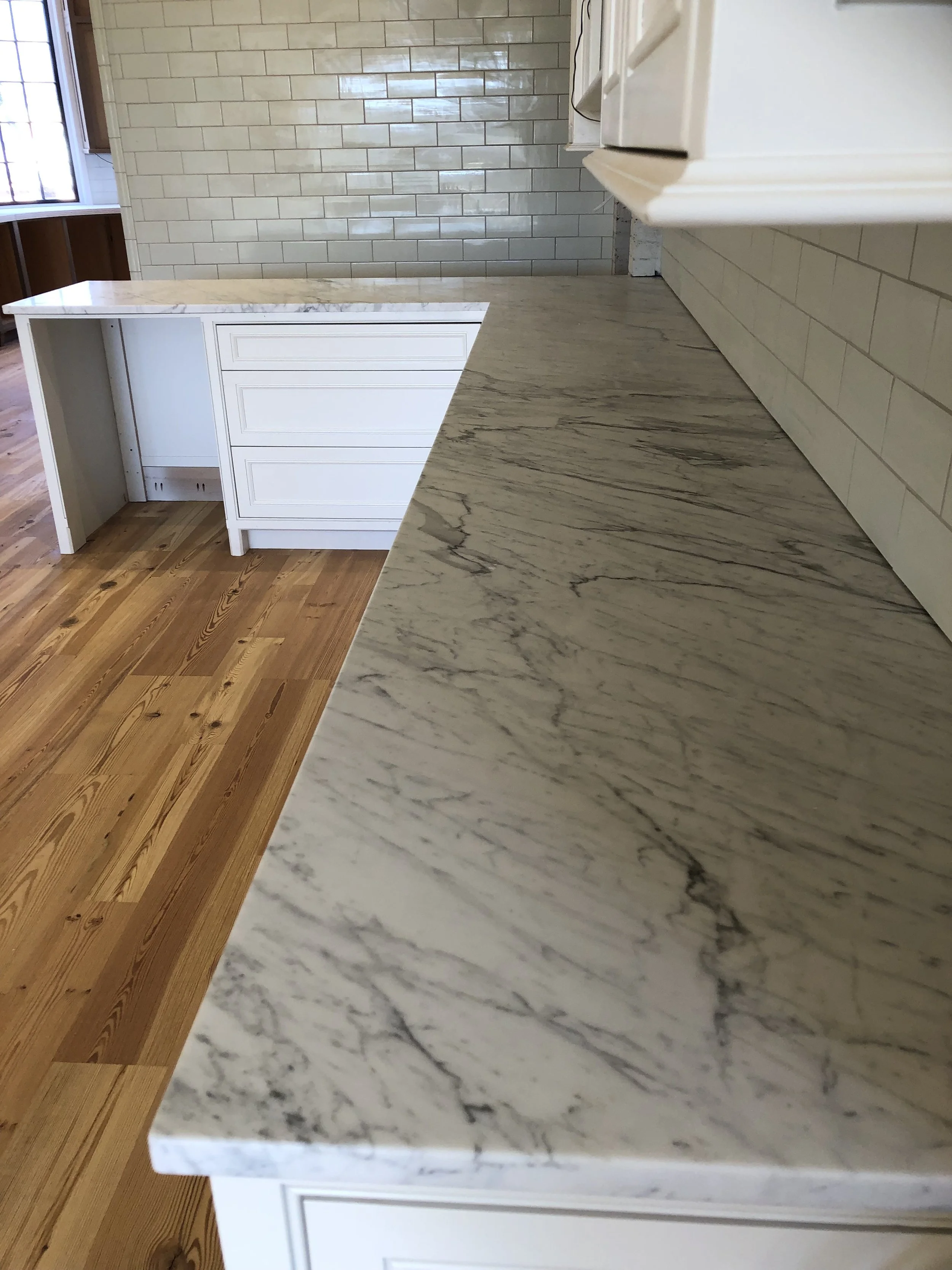 KITCHEN CALACATTA.JPG
