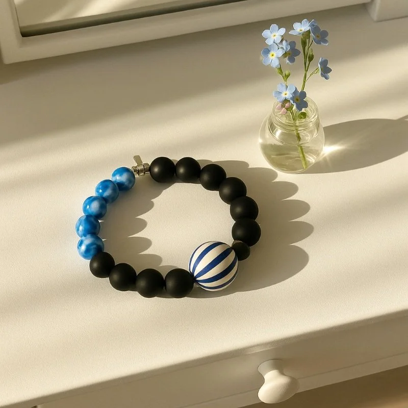 Bracelet v1.jpg