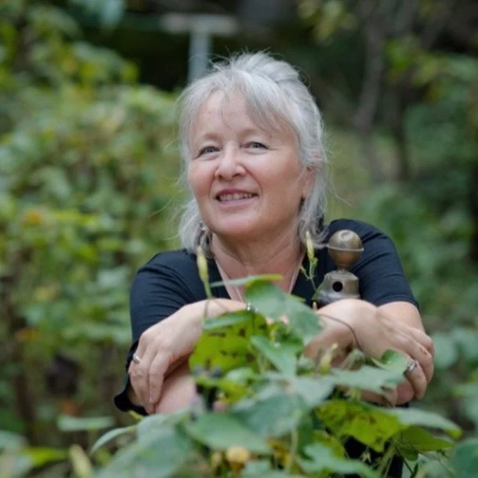 Hello &amp; welcome 👋✨
I&rsquo;m Susan Lachmann, a mixed media artist, lifelong cook, and the creative heart behind Laughing Ones Studios.
My work lives at the intersection of art, food, design, and play. I believe ingredients can be materials, kitc