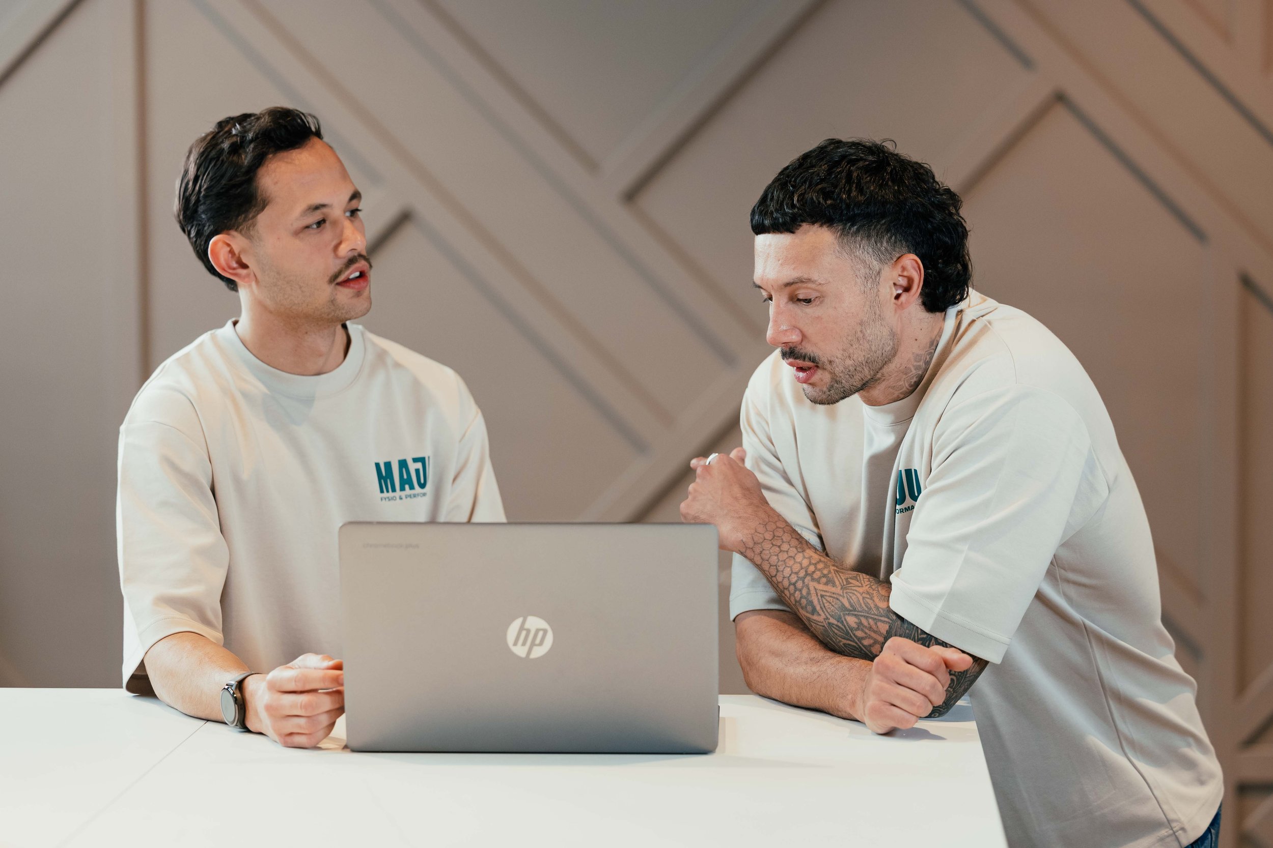 Chandra Napitupulu en team — fysiotherapeuten bij MAJU in Weesp