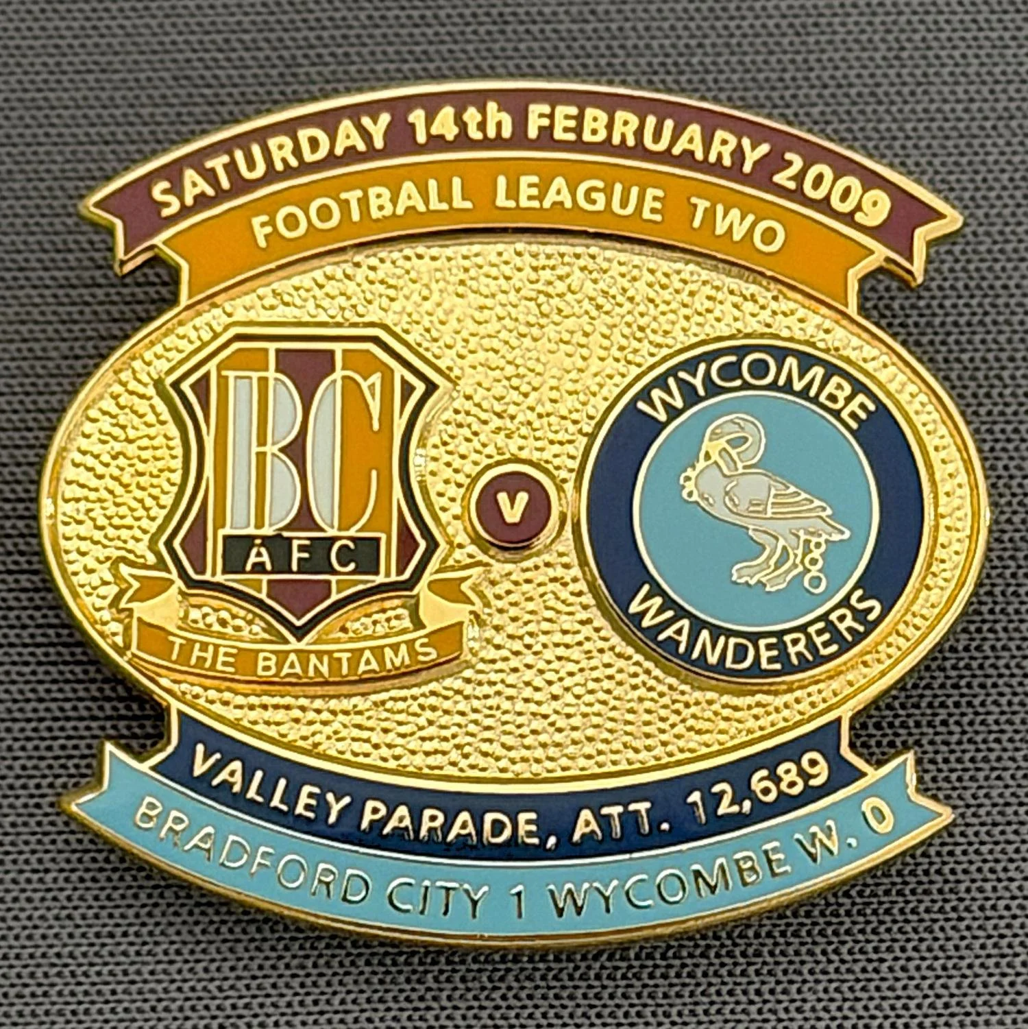Reference Number: BCFIX016
Size: H 26.6 mm x W 29 mm
Pin Type: Brooch Pin
Plating: Gold
Value: £8
Manufacturer: Bradford City Badges
Comments: Bradford City v Wycombe Wanderers  2008/09 Limited Edition 100 Badges
