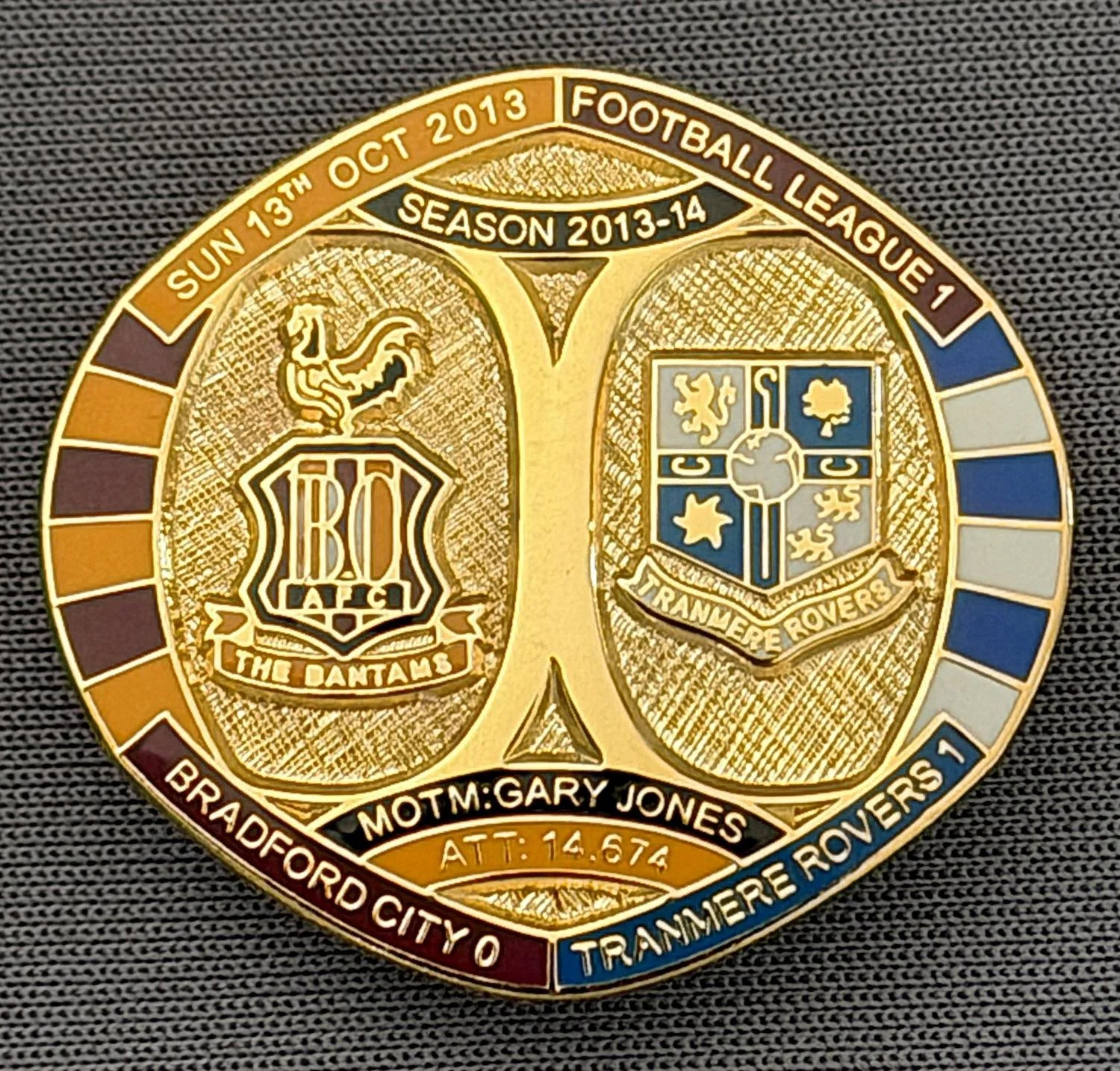 Reference Number: BCFIX190
Size: H 26.3 mm x W 28.9 mm
Pin Type: Brooch Pin
Plating: Gold
Value: £8
Manufacturer: Bradford City Badges
Comments: Bradford City v Tranmere Rovers 2013/14 Limited Edition 55 Badges