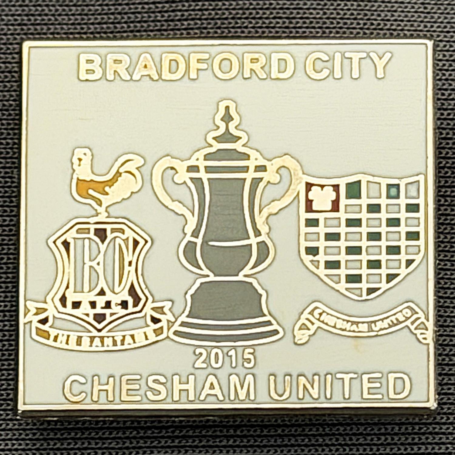 Reference Number: BCFAC153
Size: H 22.9 mm x W 24.9 mm
Pin Type: Brooch Pin
Plating: Silver
Value: £4
Manufacturer: Unknown
Comments: F.A. Cup Second Round 2015/16 v Chesham United, White Version