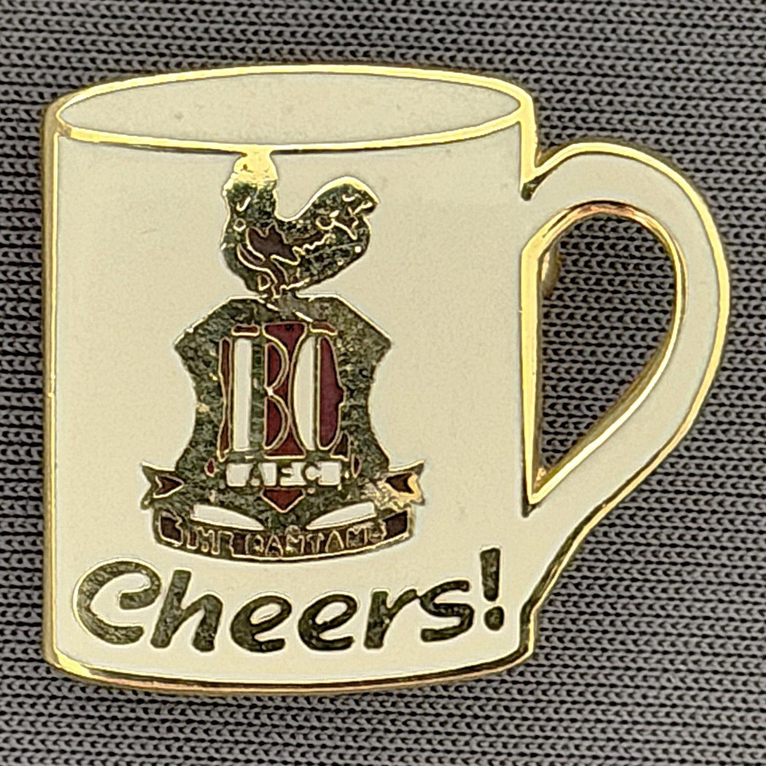 Reference Number: BCC&L043
Size: H 20.86mm x 22.4 mm
Pin Type: Brooch Pin
Plating: Gold
Value: £6
Manufacturer: Unknown
Comments: Cheers City Logo Mug