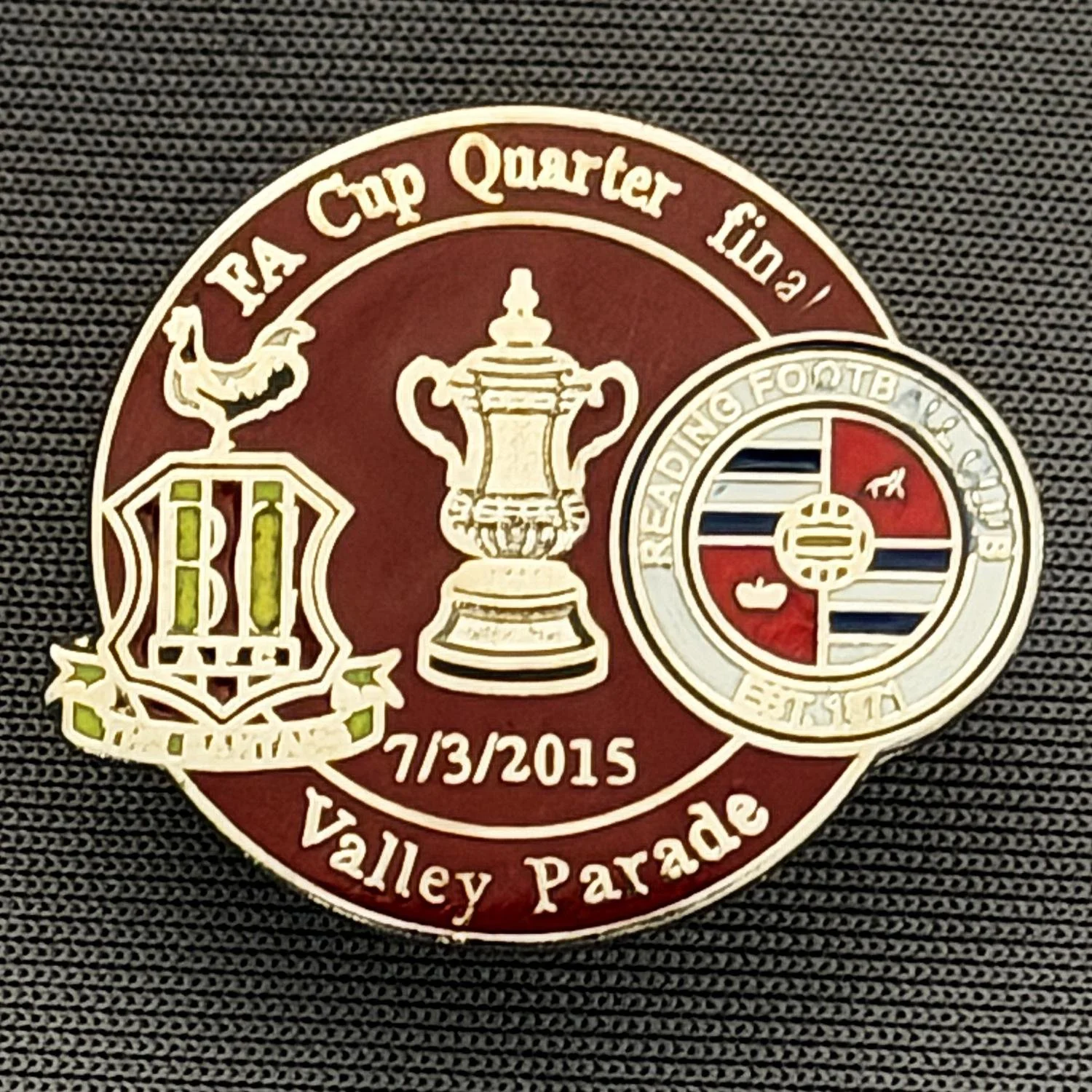 Reference Number: BCFAC113
Size: H 21.8 mm x W 25.5 mm
Pin Type: Metal Clutch
Plating: Silver
Value: £4
Manufacturer: Dan Lloyd
Comments: F.A. Cup Quarter Final 2014/15, v Reading, Claret Version