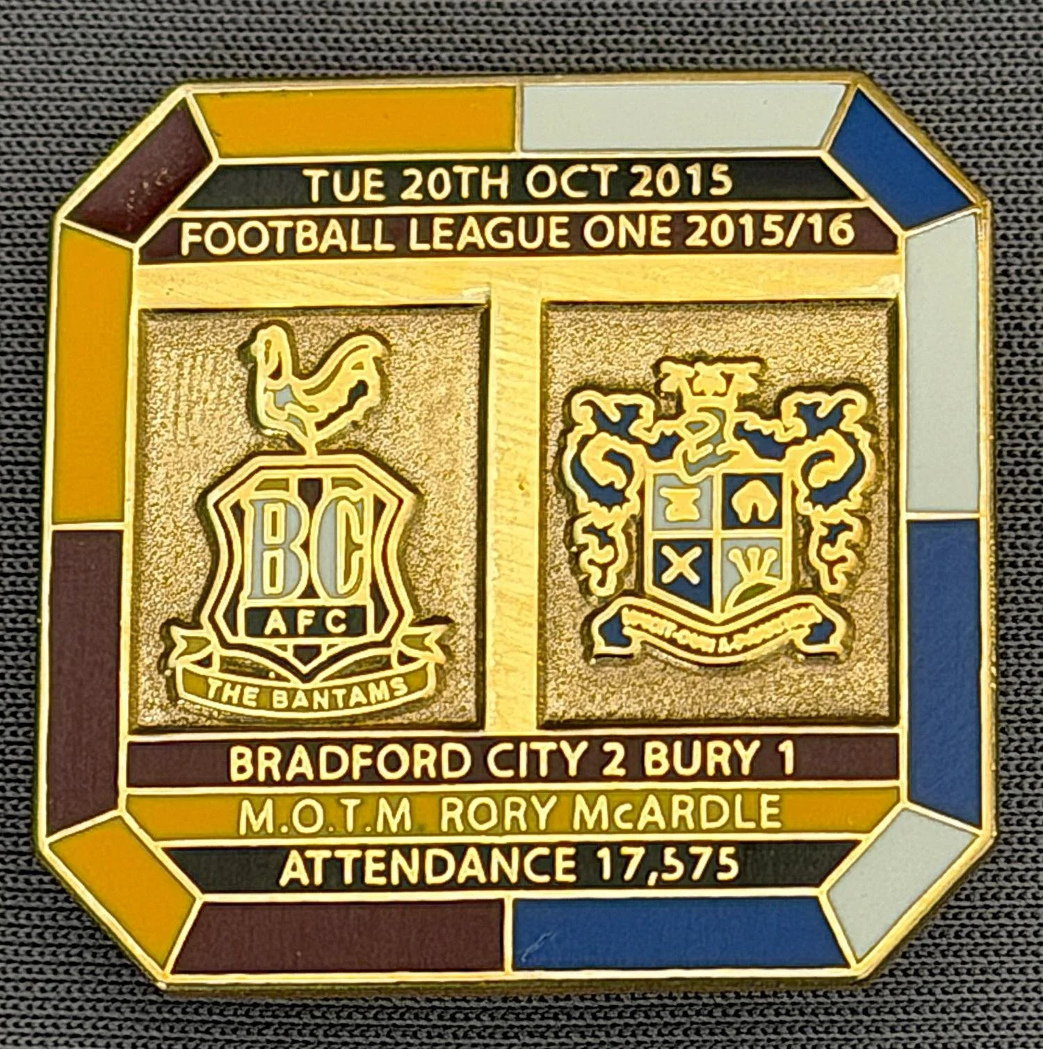 Reference Number: BCFIX328
Size: H 29.8 mm x W 29.8 mm
Pin Type: Brooch Pin
Plating: Gold
Value: £8
Manufacturer: Bradford City Badges
Comments: Bradford City v Bury 2015/16, Limited Edition of 50 Badges (Gold Version)
