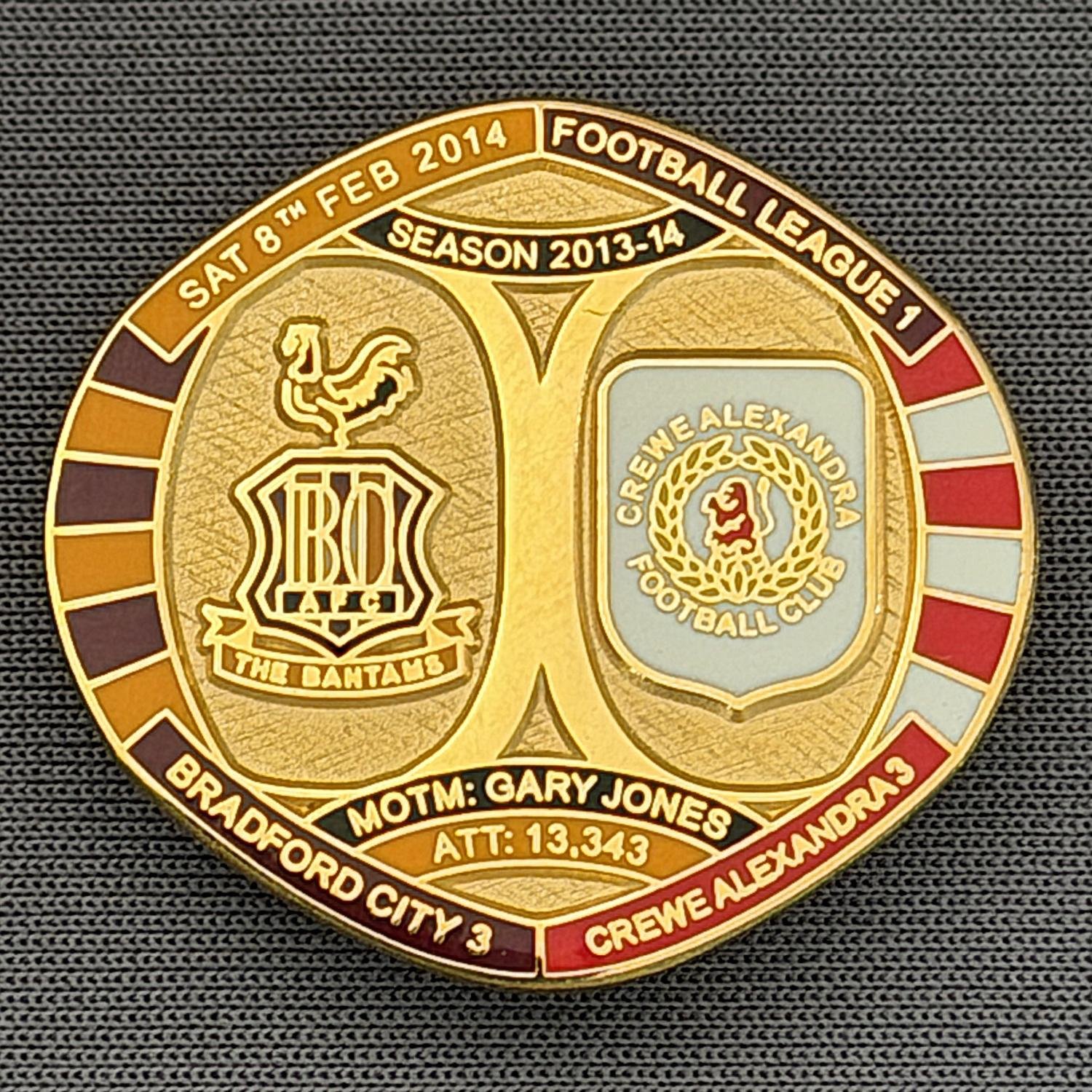 Reference Number: BCFIX199
Size: H 26.3 mm x W 28.9 mm
Pin Type: Brooch Pin
Plating: Gold
Value: £8
Manufacturer: Bradford City Badges
Comments: Bradford City v Crewe Alexandra 2013/14 Limited Edition 55 Badges
