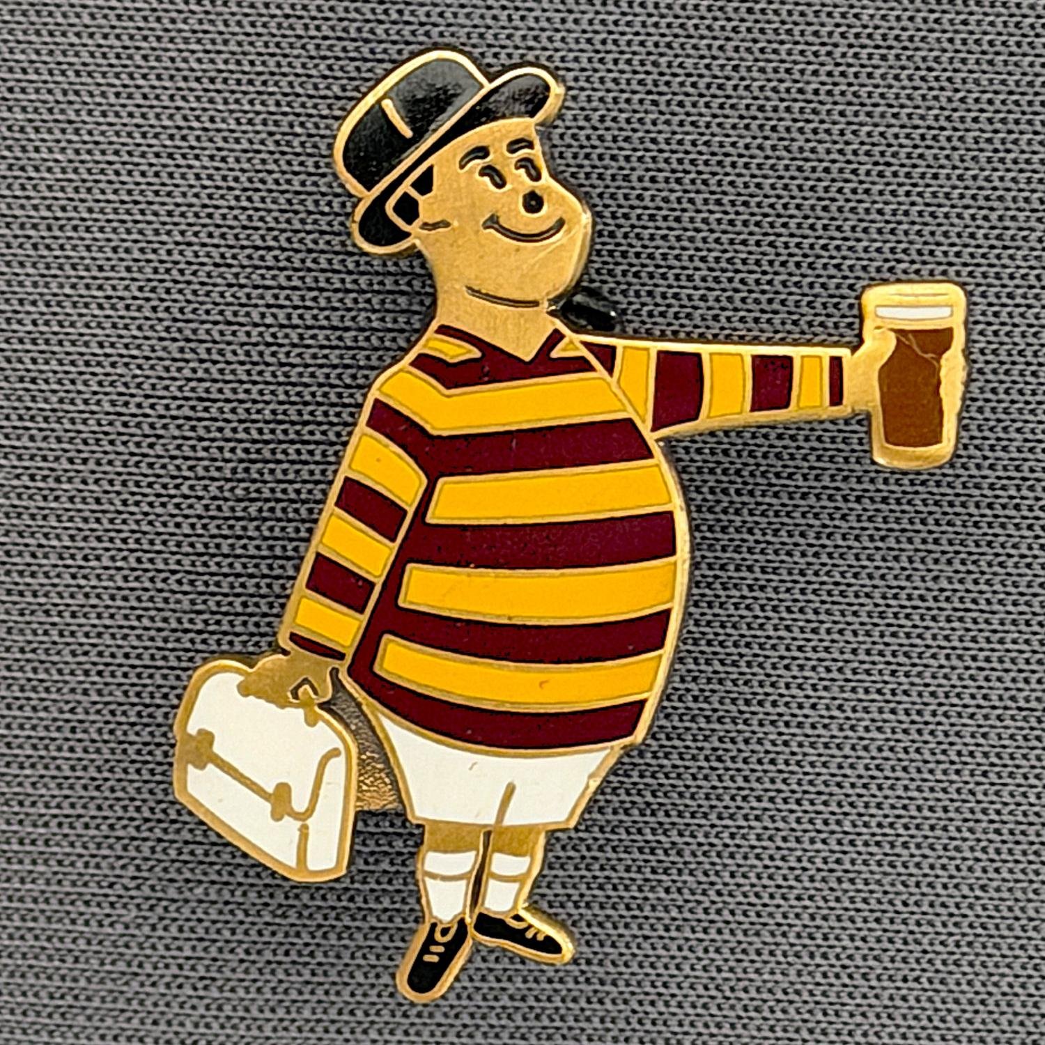 Reference Number: BCGEN090
Size: H 28.8 mm x W 20.9 mm
Pin Type: Brooch Pin
Plating: Antique Bronze
Value: £20
Manufacturer: Bradford City Badges
Comments: City Gent Beer, White Briefcase. One Off Badge.