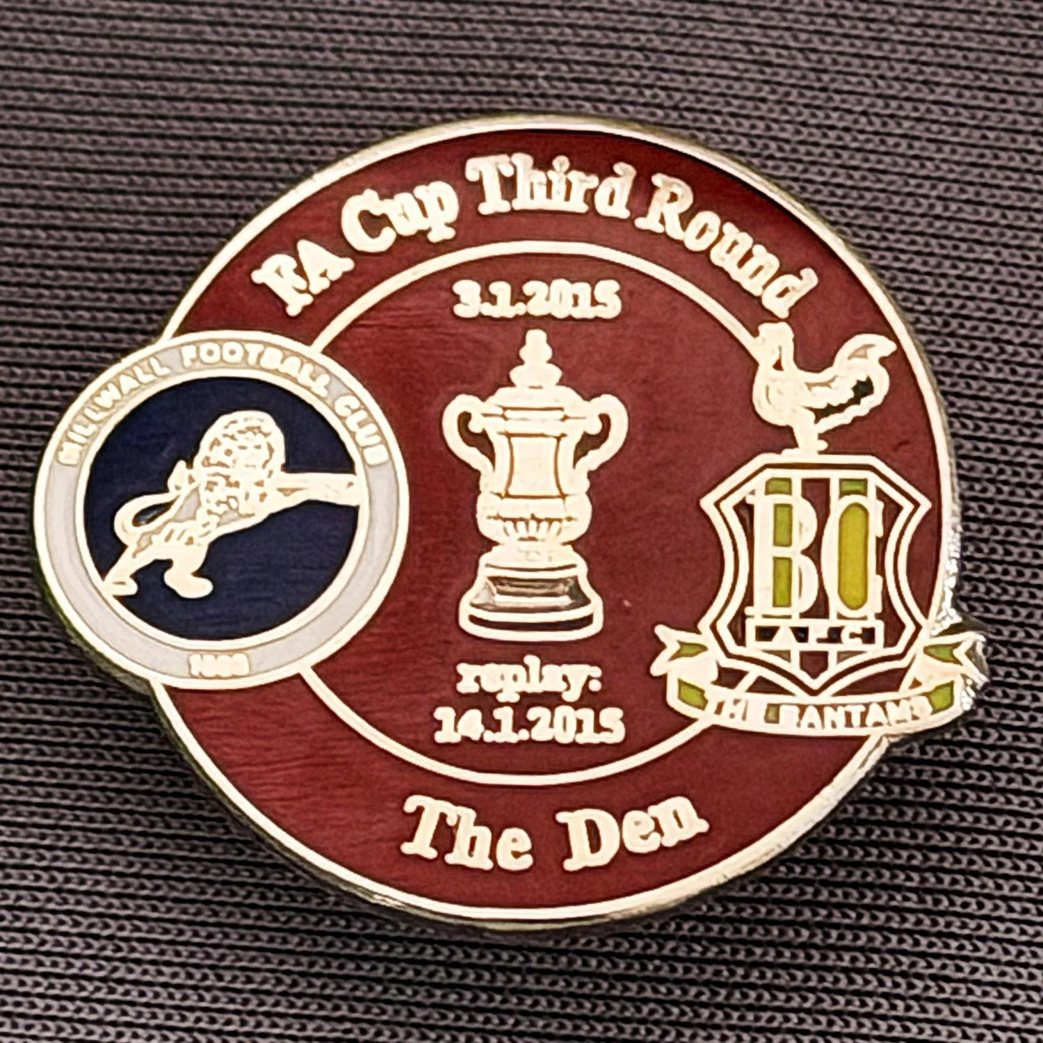 Reference Number: BCFAC078
Size: H 22.7 mm x W 26 mm
Pin Type: Metal Clutch
Plating: Silver
Value: £4
Manufacturer: Dan Lloyd
Comments: F.A. Cup Third Round 2014/15, Away v Millwall, Claret Version