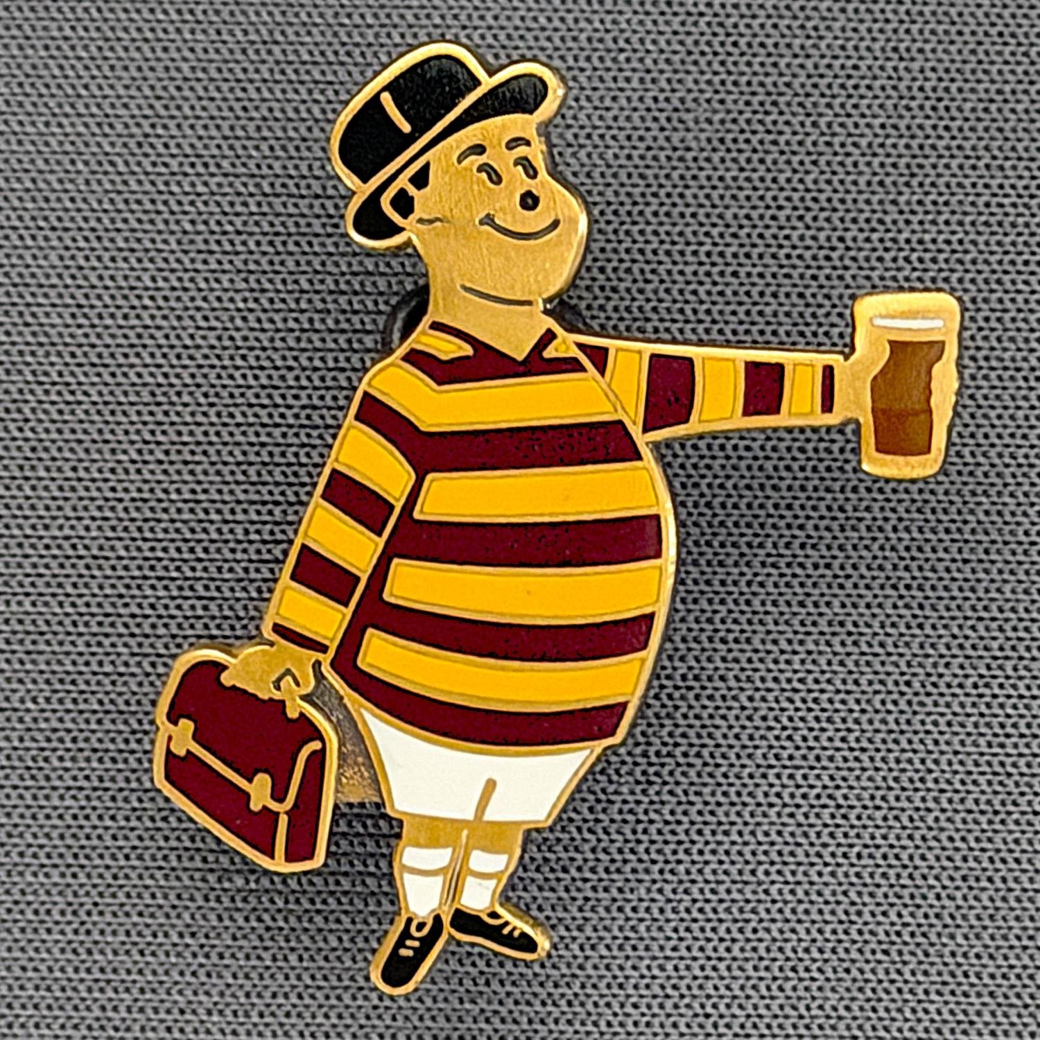 Reference Number: BCGEN068
Size: H 28.8 mm x W 20.9 mm
Pin Type: Brooch Pin
Plating: Antique Gold
Value: £20
Manufacturer: Bradford City Badges
Comments: City Gent Beer, Claret Briefcase. One Off Badge.