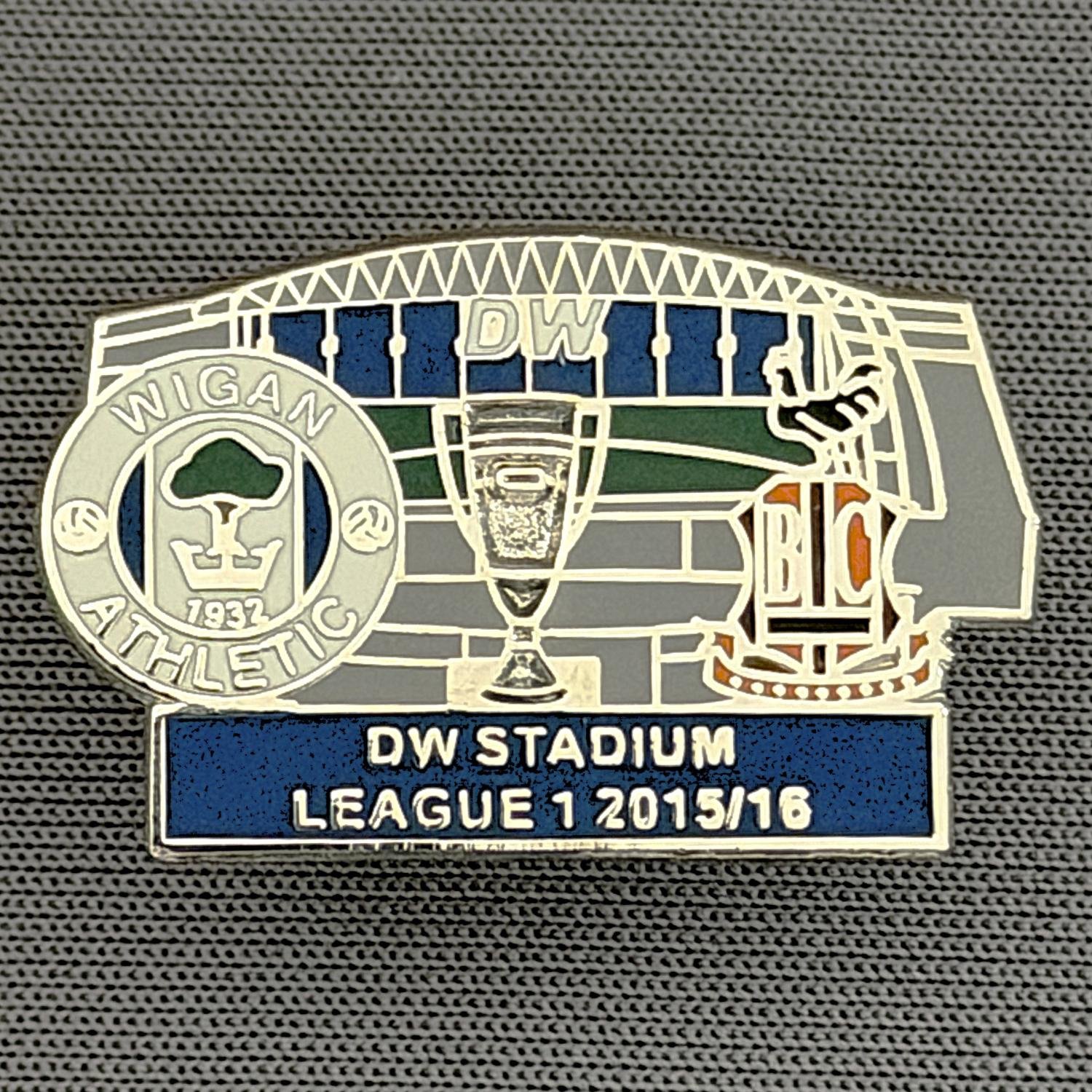Reference Number: BCOFIX116
Size: H 15.8 mm x W 25 mm
Pin Type: Metal Clutch
Plating: Silver
Value: £5
Manufacturer: Unknown
Comments: Wigan v Bradford City, League One 2015/16, Blue Version 