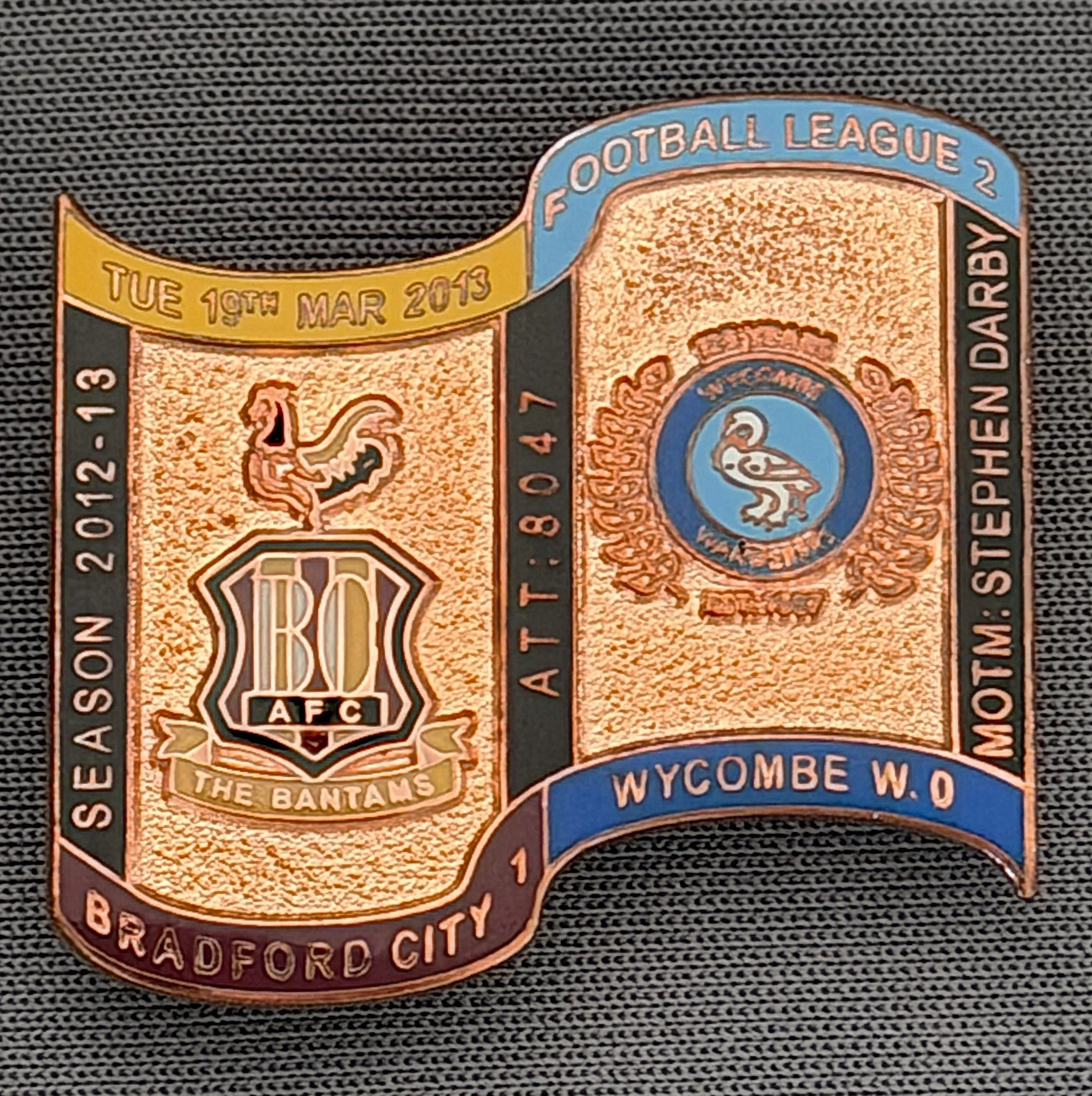 Reference Number: BCFIX179
Size: H 26.9 mm x W 29.2 mm
Pin Type: Brooch Pin
Plating: Copper
Value: £12
Manufacturer: Bradford City Badges
Comments: Bradford City v Wycombe Wanderers 2012/13 Limited Edition 1 Badge (Copper Version)