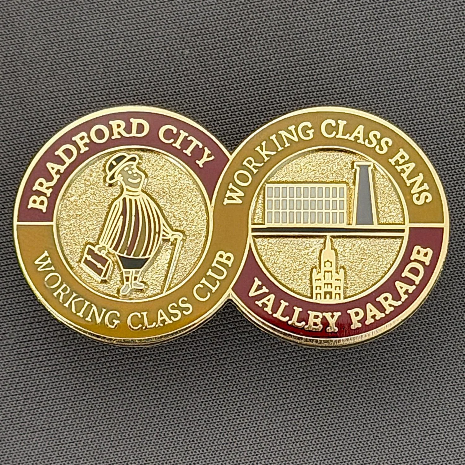 Reference Number: BCGEN128
Size: H 25 mm x W 45 mm
Pin Type: Brooch Pin
Plating: Double Metal Clutch
Value: £8
Manufacturer: Unknown
Comments: Bradford City Working Class