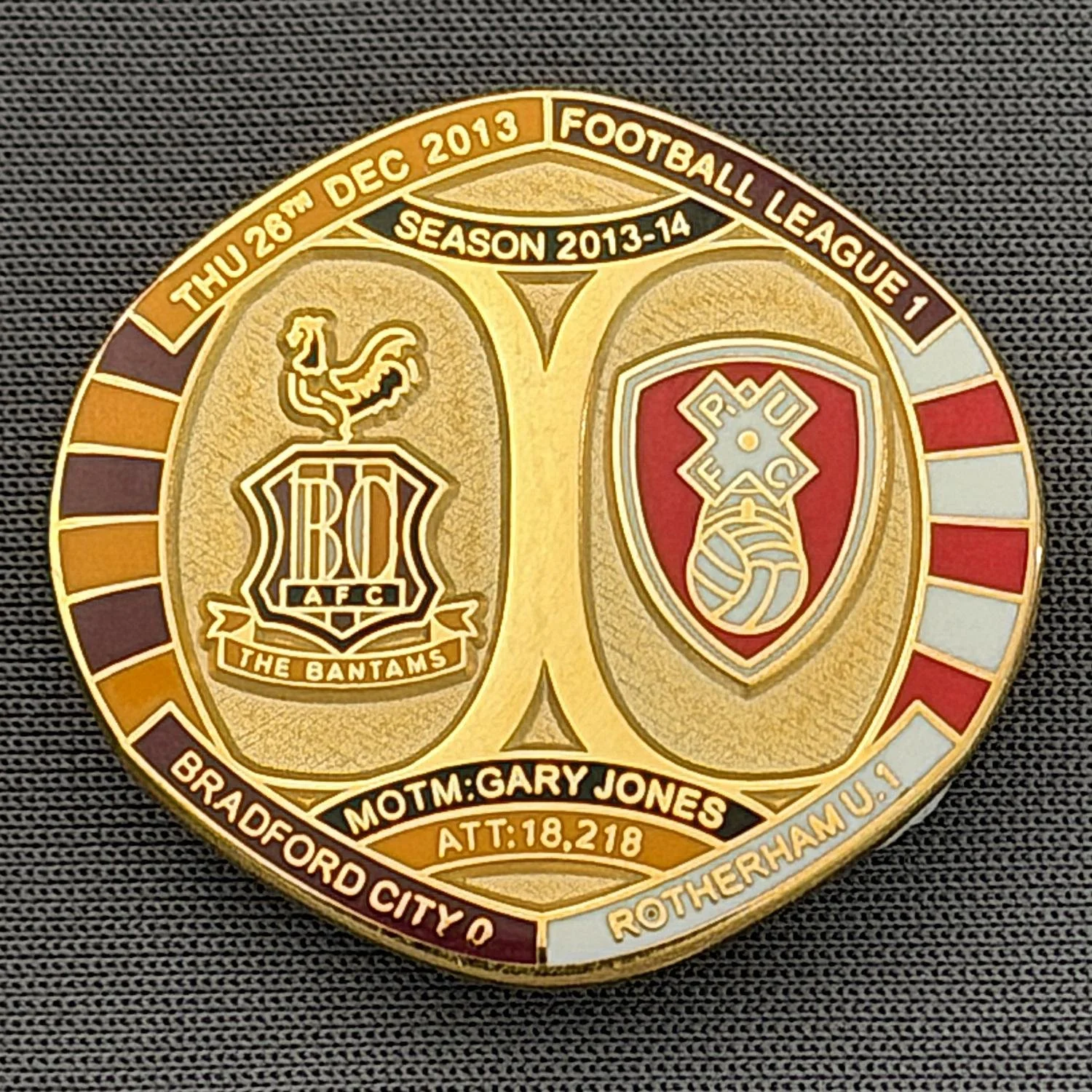 Reference Number: BCFIX195
Size: H 26.3 mm x W 28.9 mm
Pin Type: Brooch Pin
Plating: Gold
Value: £8
Manufacturer: Bradford City Badges
Comments: Bradford City v Rotherham United 2013/14 Limited Edition 55 Badges