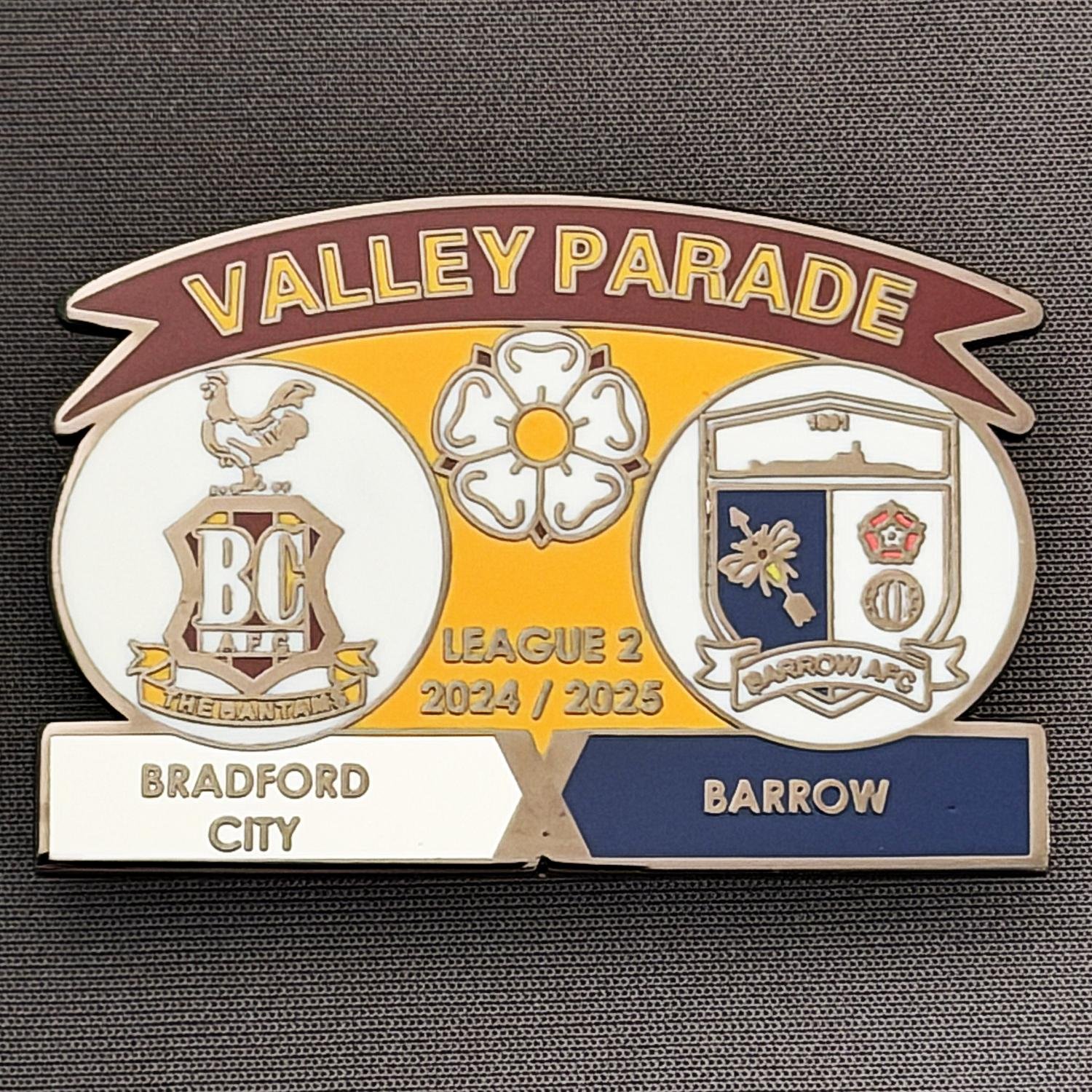Reference Number: BCFIX423
Size: H 34.3 mm x W 50 mm
Pin Type: Brooch Pin
Plating: Black Nickel
Value: £5
Manufacturer: Unknown
Comments: Bradford City v Barrow 2024/25.