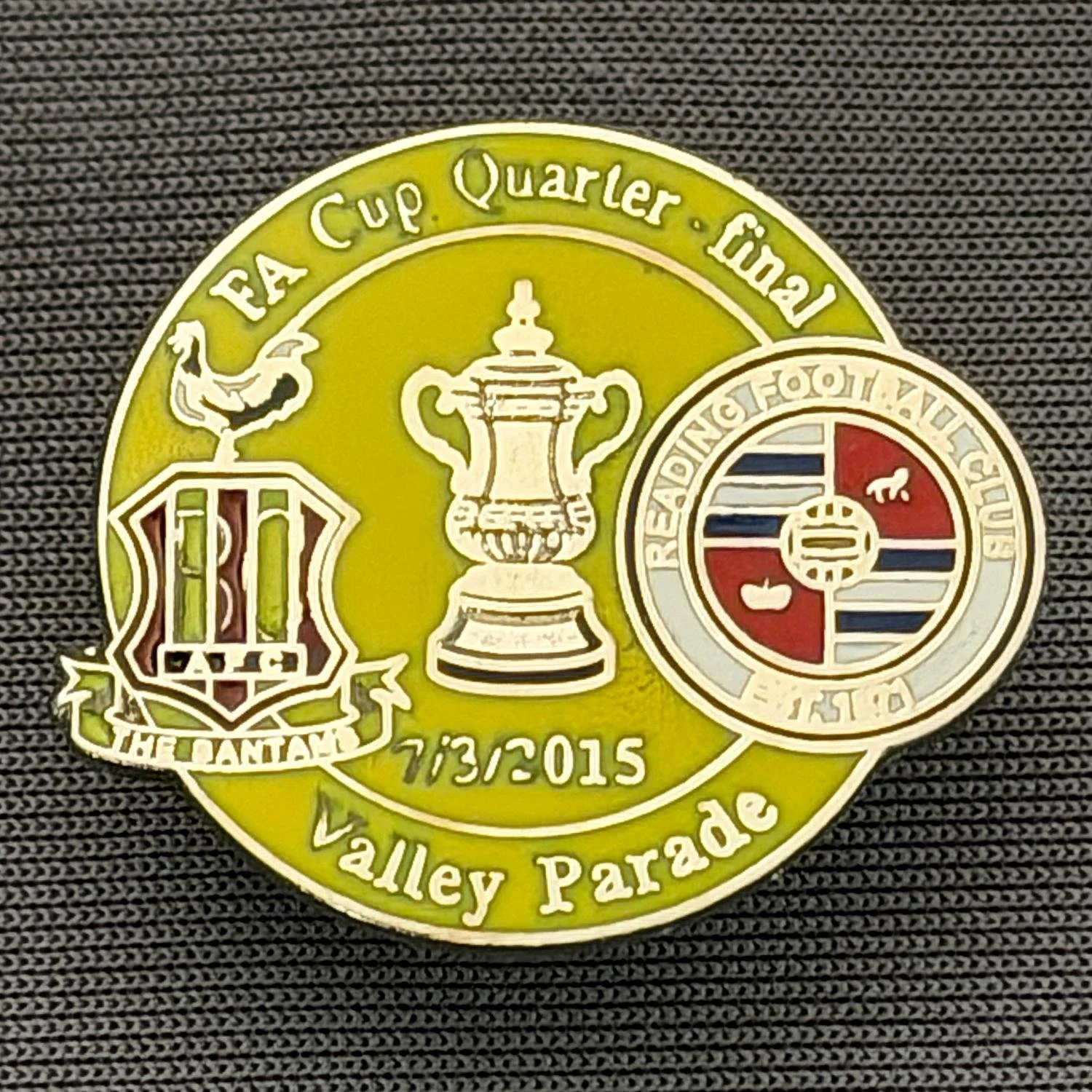 Reference Number: BCFAC112
Size: H 21.8 mm x W 25.5 mm
Pin Type: Metal Clutch
Plating: Silver
Value: £4
Manufacturer: Dan Lloyd
Comments: F.A. Cup Quarter Final 2014/15, v Reading, Amber Version