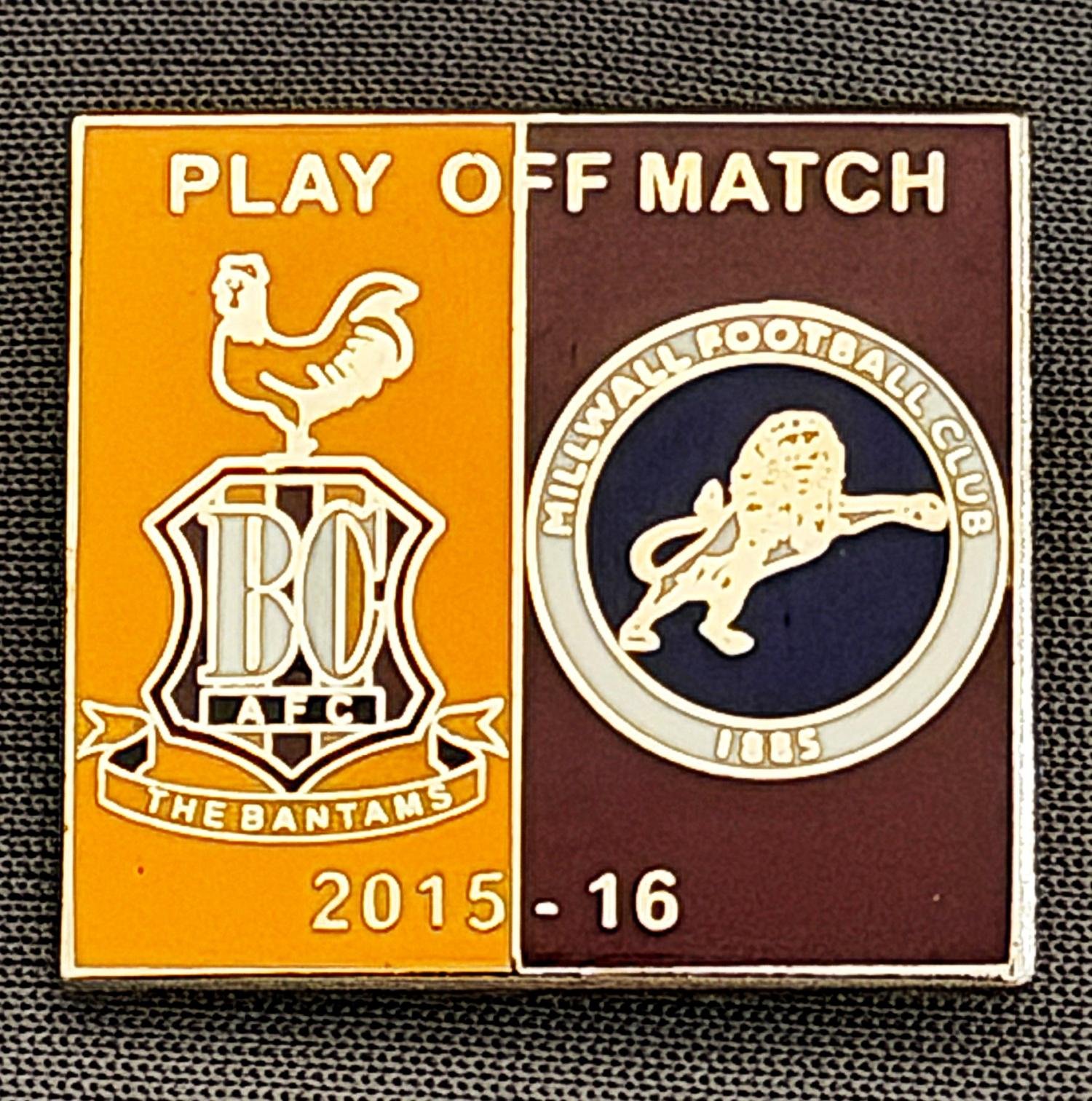 Reference Number: BCOFIX038
Size: Size: H 22.7 mm x H 24.7 mm
Pin Type: Brooch Pin
Plating: Silver
Value: £6
Manufacturer: Unknown
Comments: Play Off Semi Final City v Millwall 2016, Amber & Claret Version