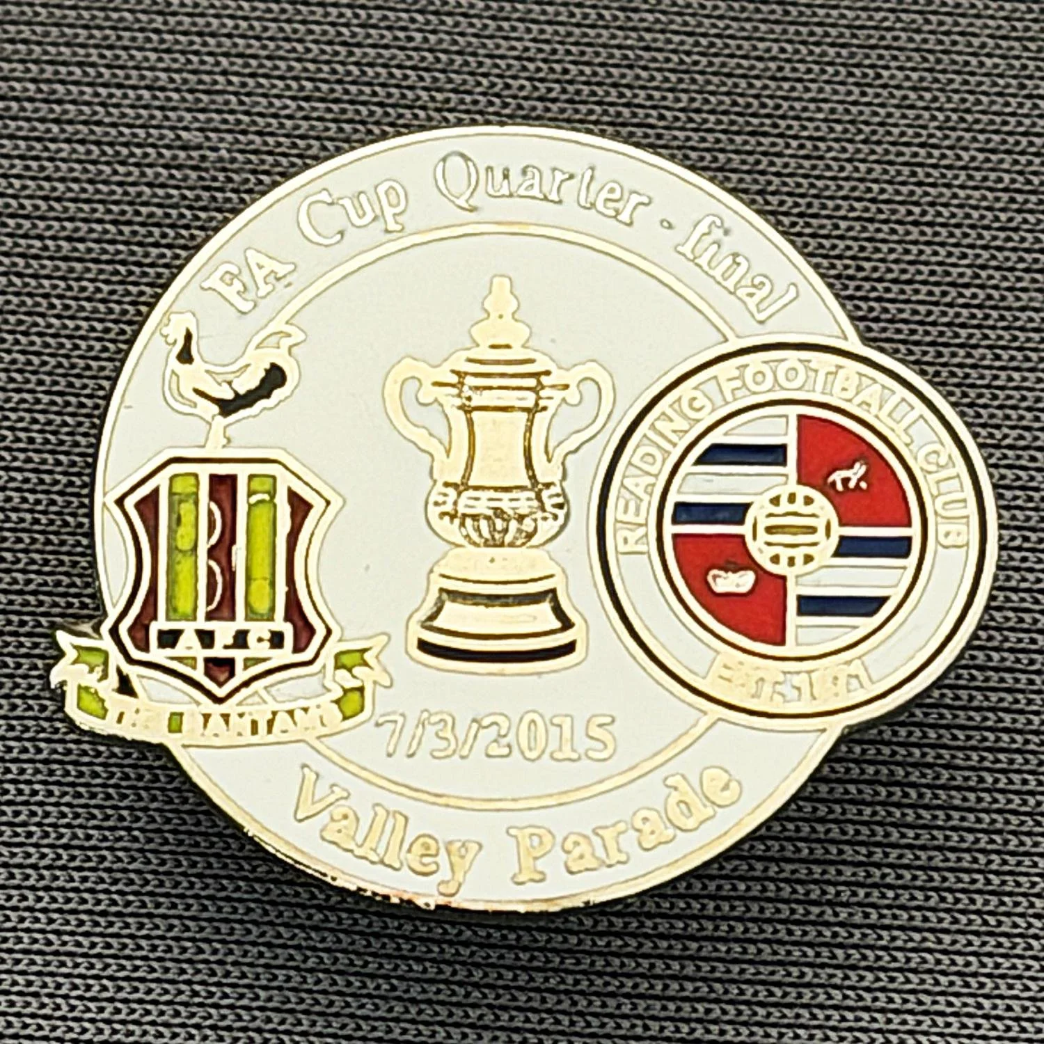 Reference Number: BCFAC116
Size: H 21.8 mm x W 25.5 mm
Pin Type: Metal Clutch
Plating: Silver
Value: £4
Manufacturer: Dan Lloyd
Comments: F.A. Cup Quarter Final 2014/15, v Reading, White Version