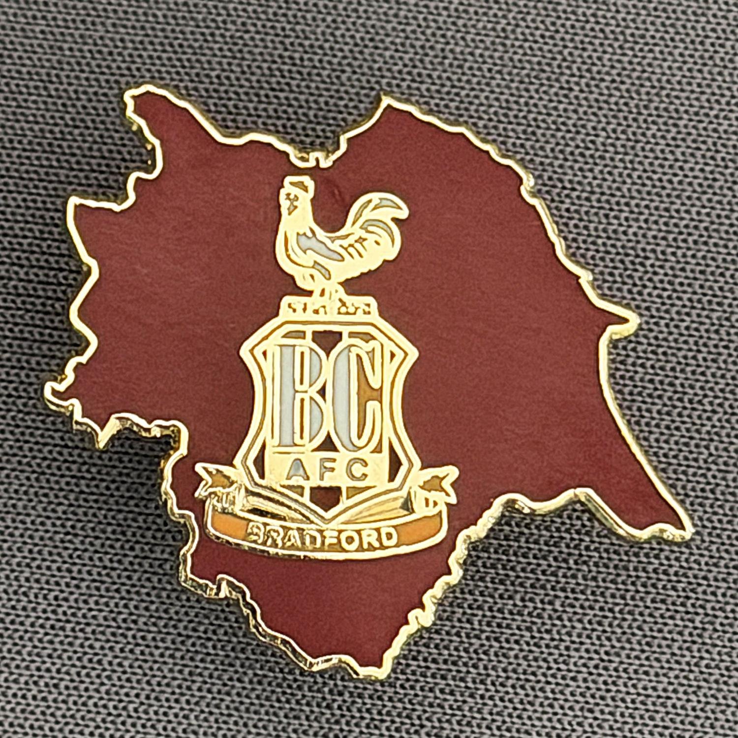 Reference Number: BCC&L125
Size: H 23 mm x W 25.5 mm
Pin Type: Rubber Clutch
Plating: Gold
Value: £6
Manufacturer: Unknown
Comments: Claret Yorkshire Map, City Crest