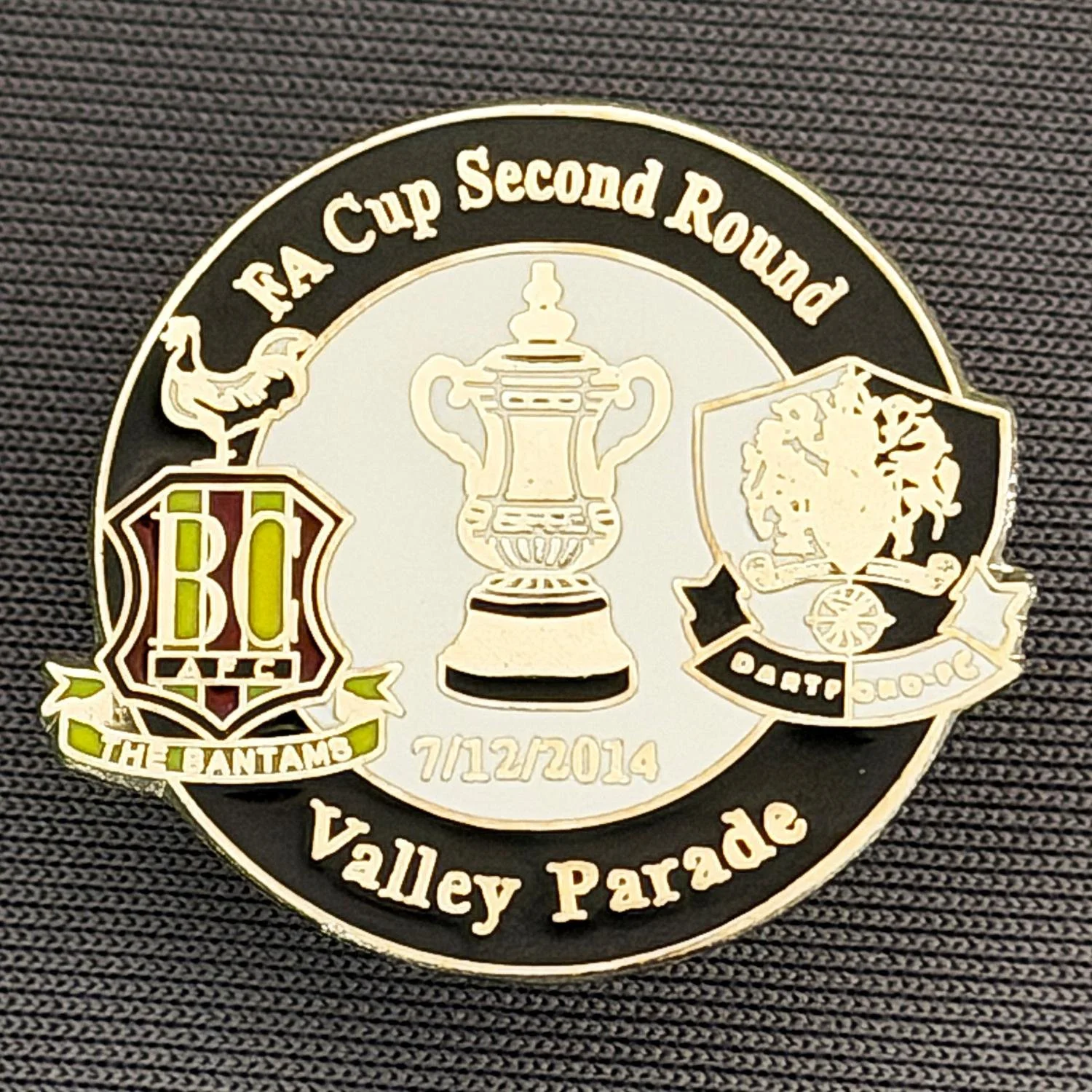Reference Number: BCFAC072
Size: H 23.3 mm x W 25.6 mm
Pin Type: Metal Clutch
Plating: Silver
Value: £4
Manufacturer: Dan Lloyd
Comments: F.A. Cup Second Round 2014/15, v Dartford, Black & White Version