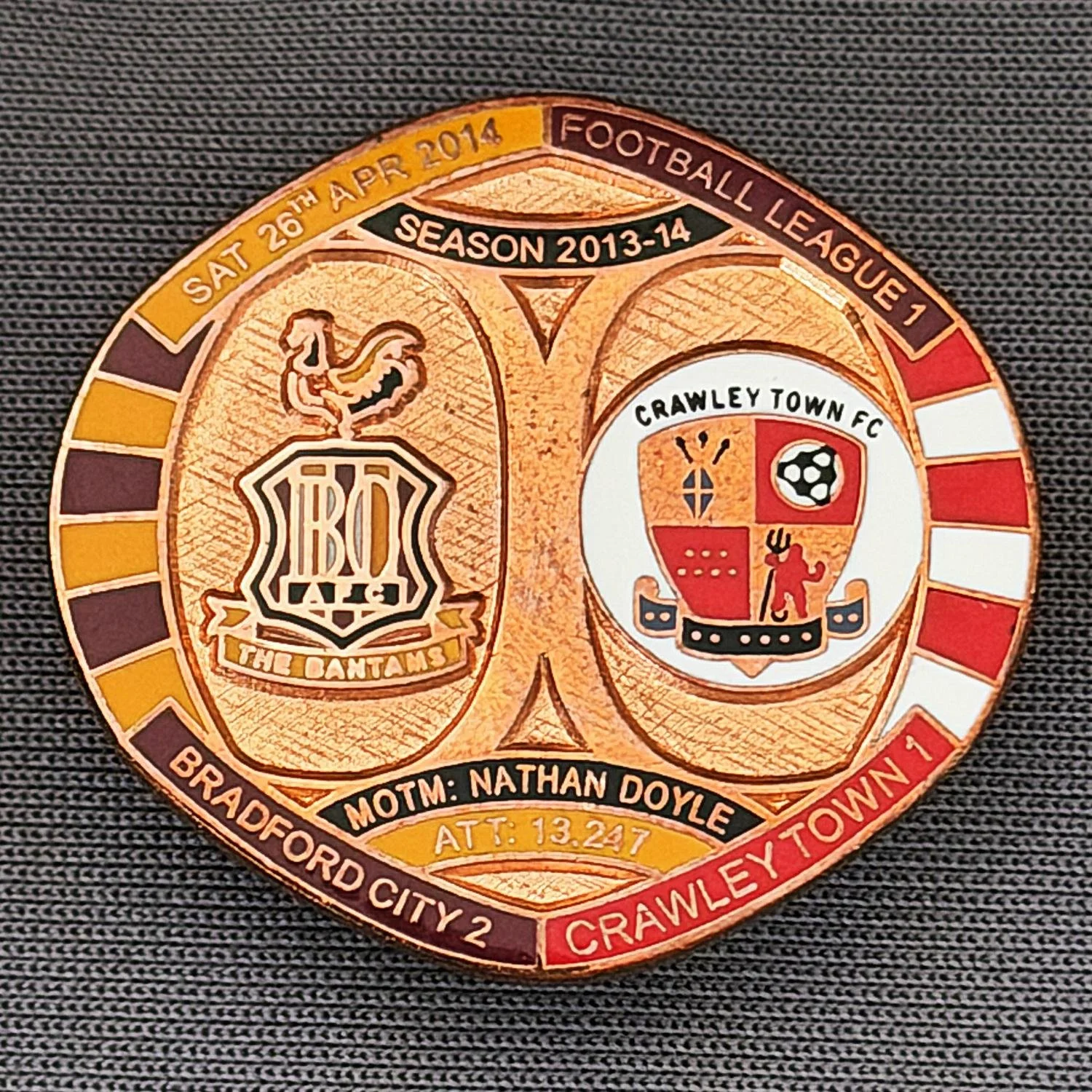 Reference Number: BCFIX253
Size: H 26.3 mm x W 28.9 mm
Pin Type: Brooch Pin
Plating: Copper
Value: £12
Manufacturer: Bradford City Badges
Comments: Bradford City v Crawley Town 2013/14, Limited Edition of 1 Badge (Copper Version)