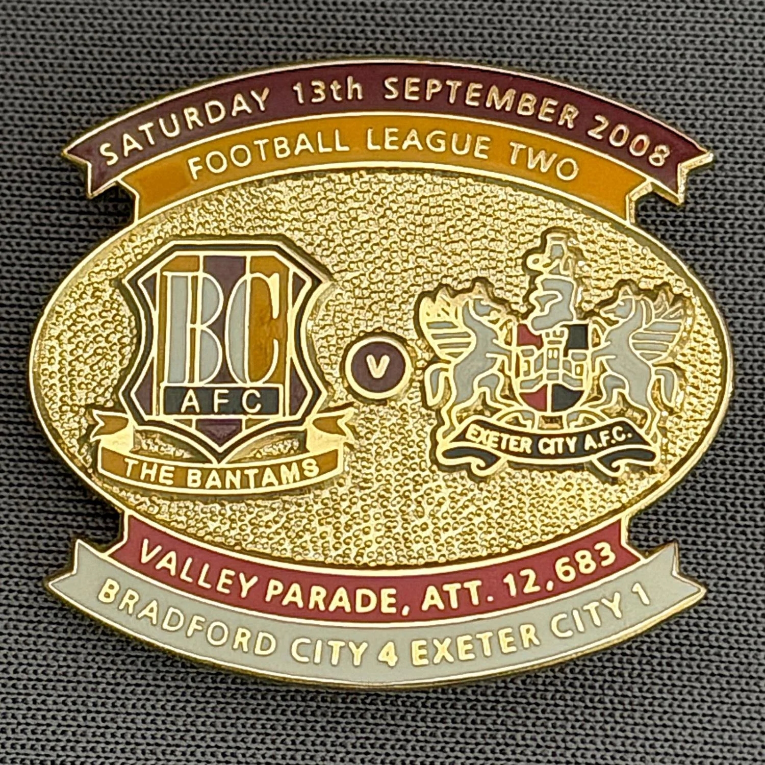 Reference Number: BCFIX003
Size: H 26.6 mm x W 29 mm
Pin Type: Brooch Pin
Plating: Gold
Value: £8
Manufacturer: Bradford City Badges
Comments: Bradford City v Exeter City 2008/09 Limited Edition 100 Badges
