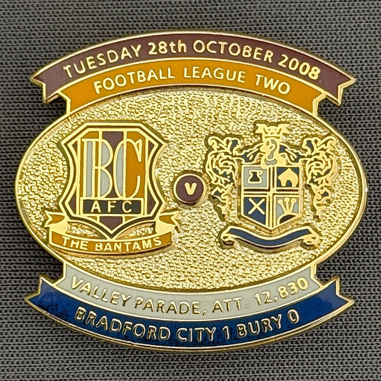 Reference Number: BCFIX007
Size: H 26.6 mm x W 29 mm
Pin Type: Brooch Pin
Plating: Gold
Value: £8
Manufacturer: Bradford City Badges
Comments: Bradford City v Bury  2008/09 Limited Edition 100 Badges
