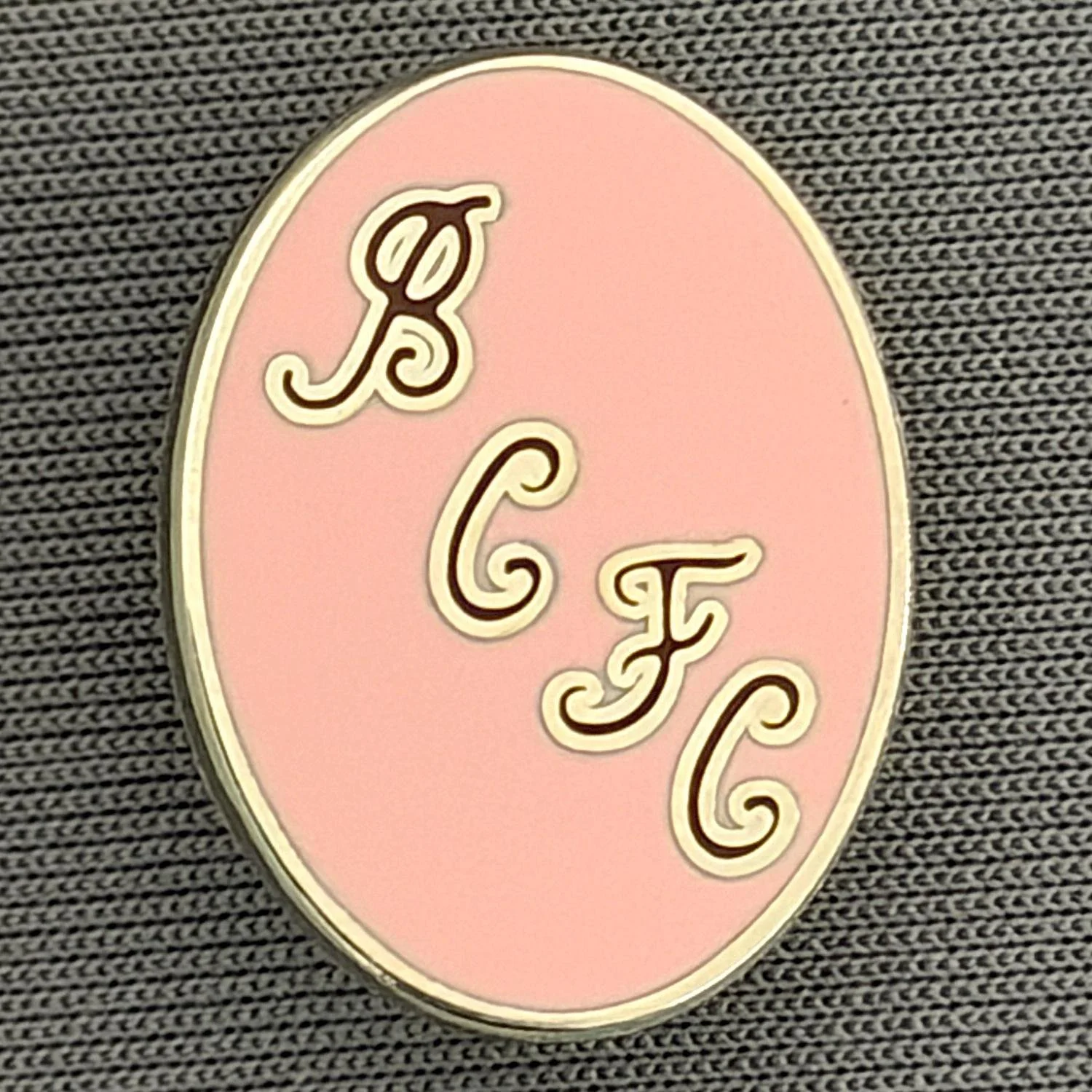 Reference Number: BCBCFC072
Size: H 20.8 mm x W 15.7 mm
Pin Type: Brooch Pin
Plating: Silver
Value: £4
Manufacturer: Unknown
Comments: BCFC Pink Version