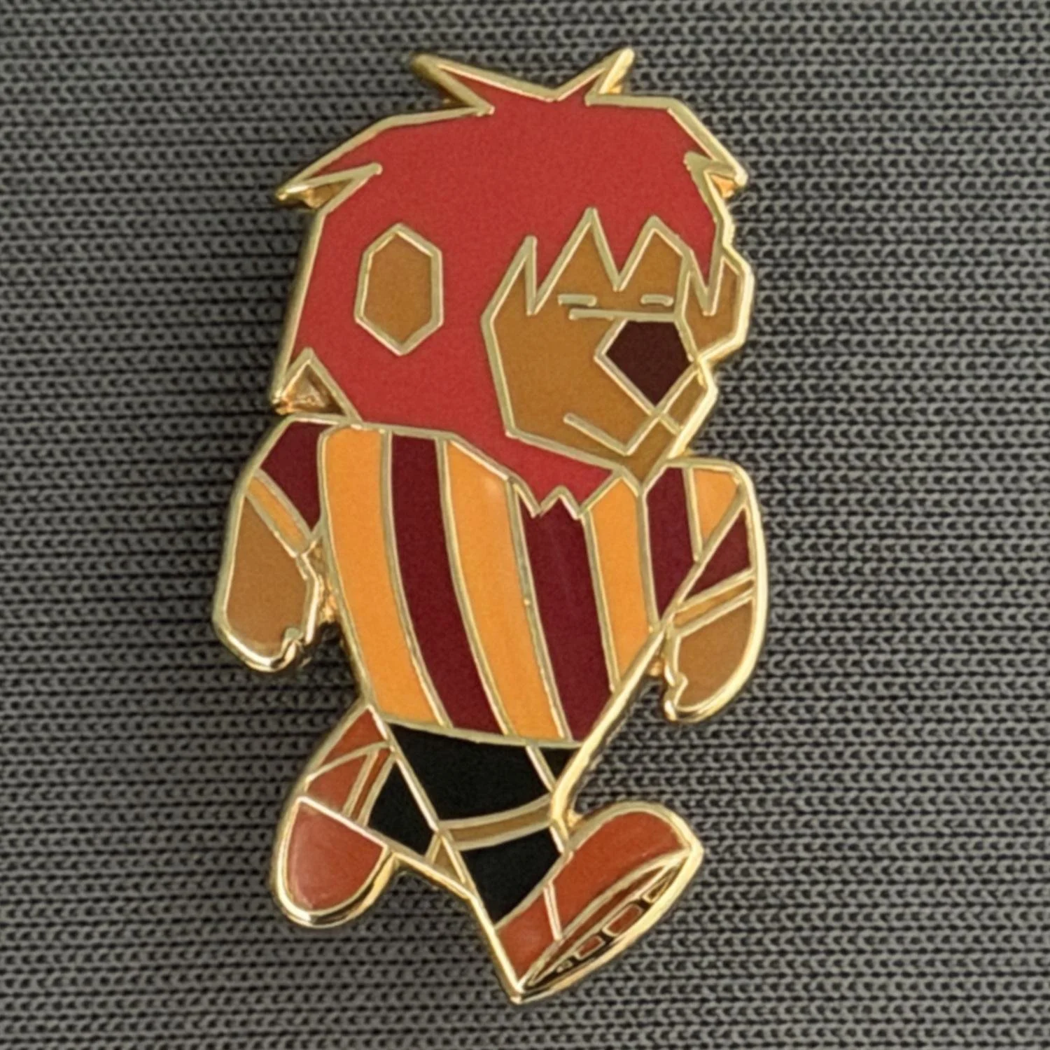 Reference Number: BCCTN046
Size: H 25.1 mm x W 14.4 mm
Pin Type: Brooch Pin
Plating: Gold
Value: £6
Manufacturer: Unknown
Comments: World Cup Willy Bradford City Mascot