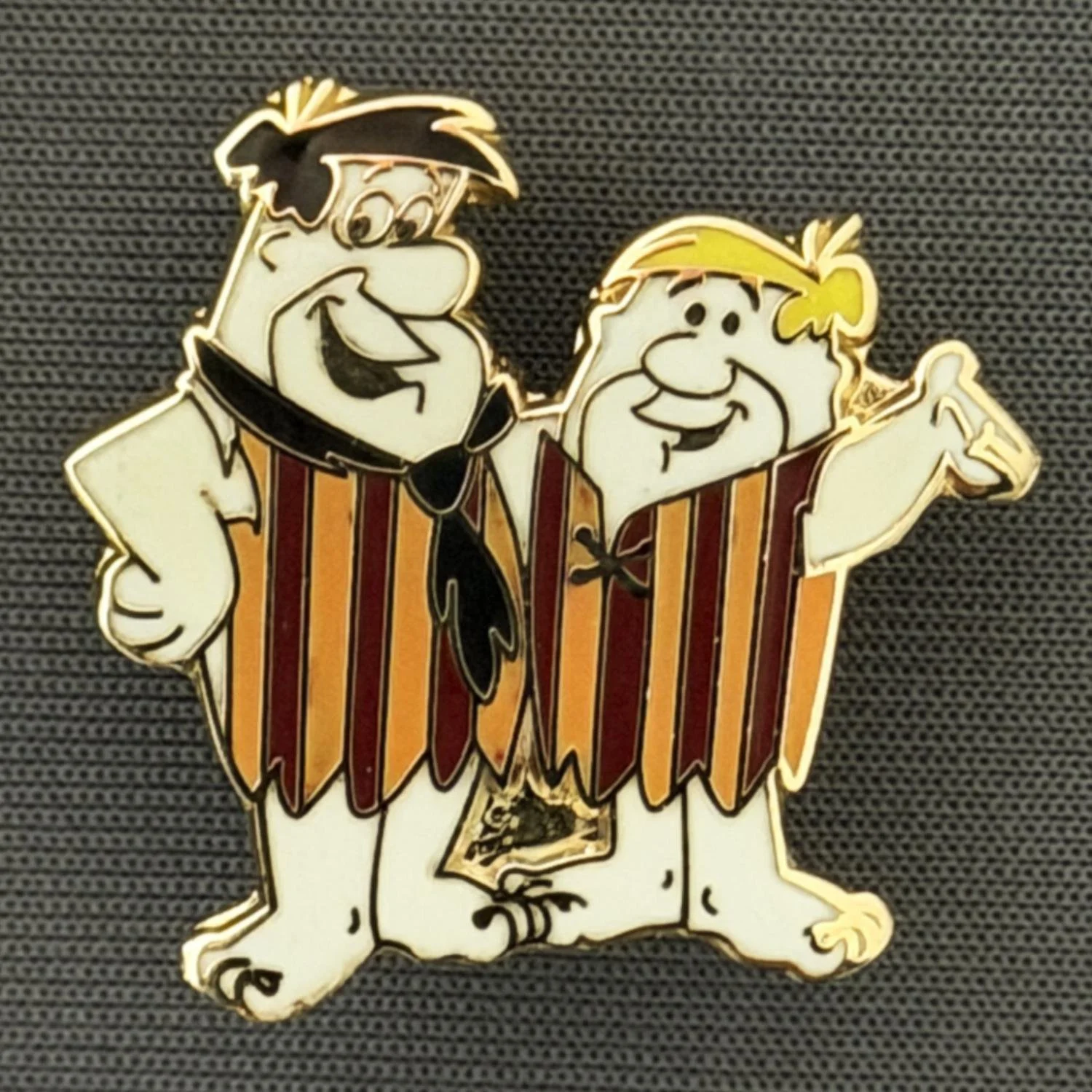 Reference Number: BCCTN038
Size: H 24.5 mm x W 25.5 mm
Pin Type: Brooch Pin
Plating: Gold
Value: £6
Manufacturer: Not Known
Comments: Flintstones in Bradford City Kit