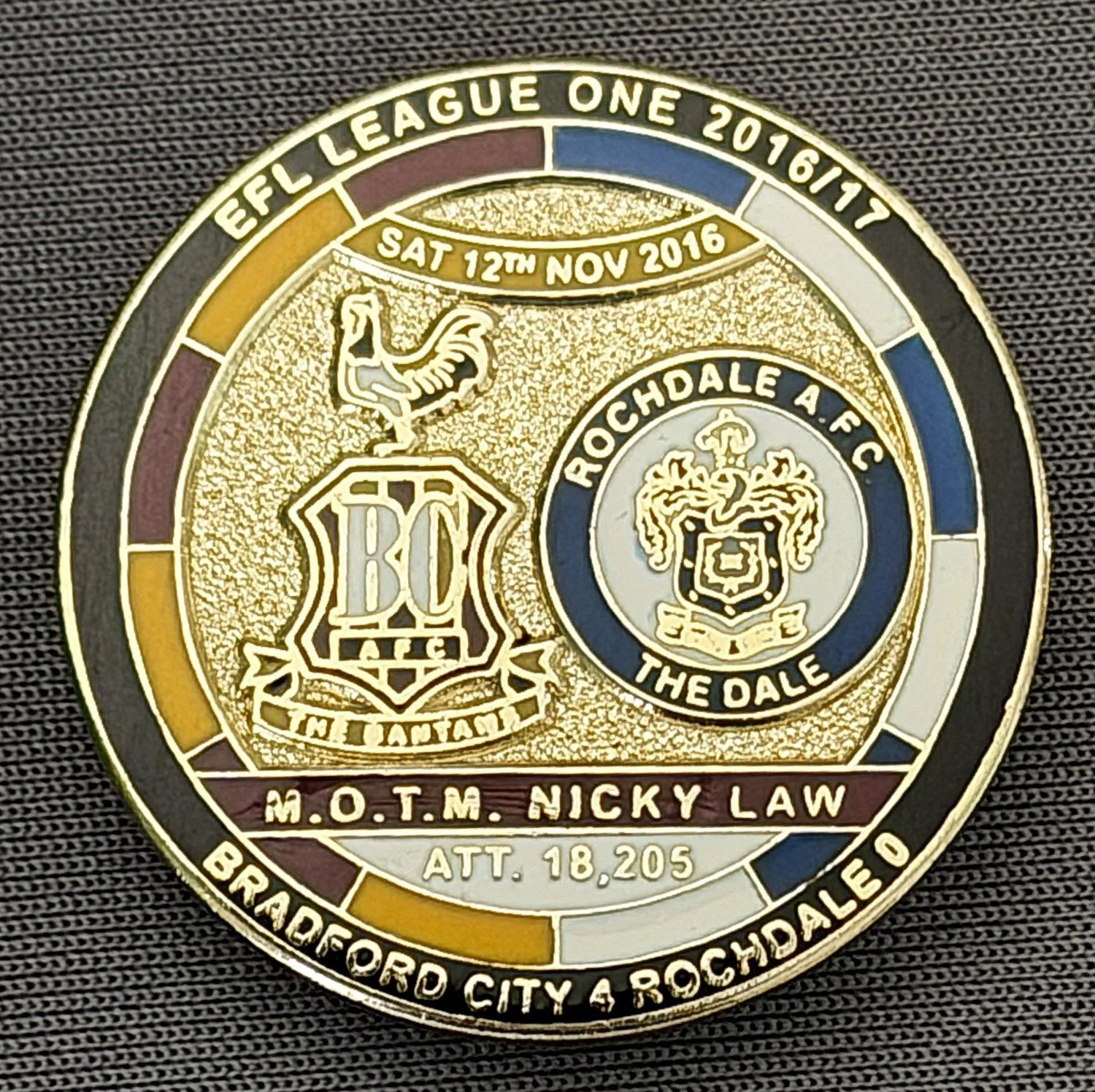 Reference Number: BCFIX377
Size: D 29.4 mm
Pin Type: Brooch Pin
Plating: Gold
Value: £8
Manufacturer: Bradford City Badges
Comments: Bradford City v Rochdale 2015/16, Limited Edition of 50 Badges (Gold Version)