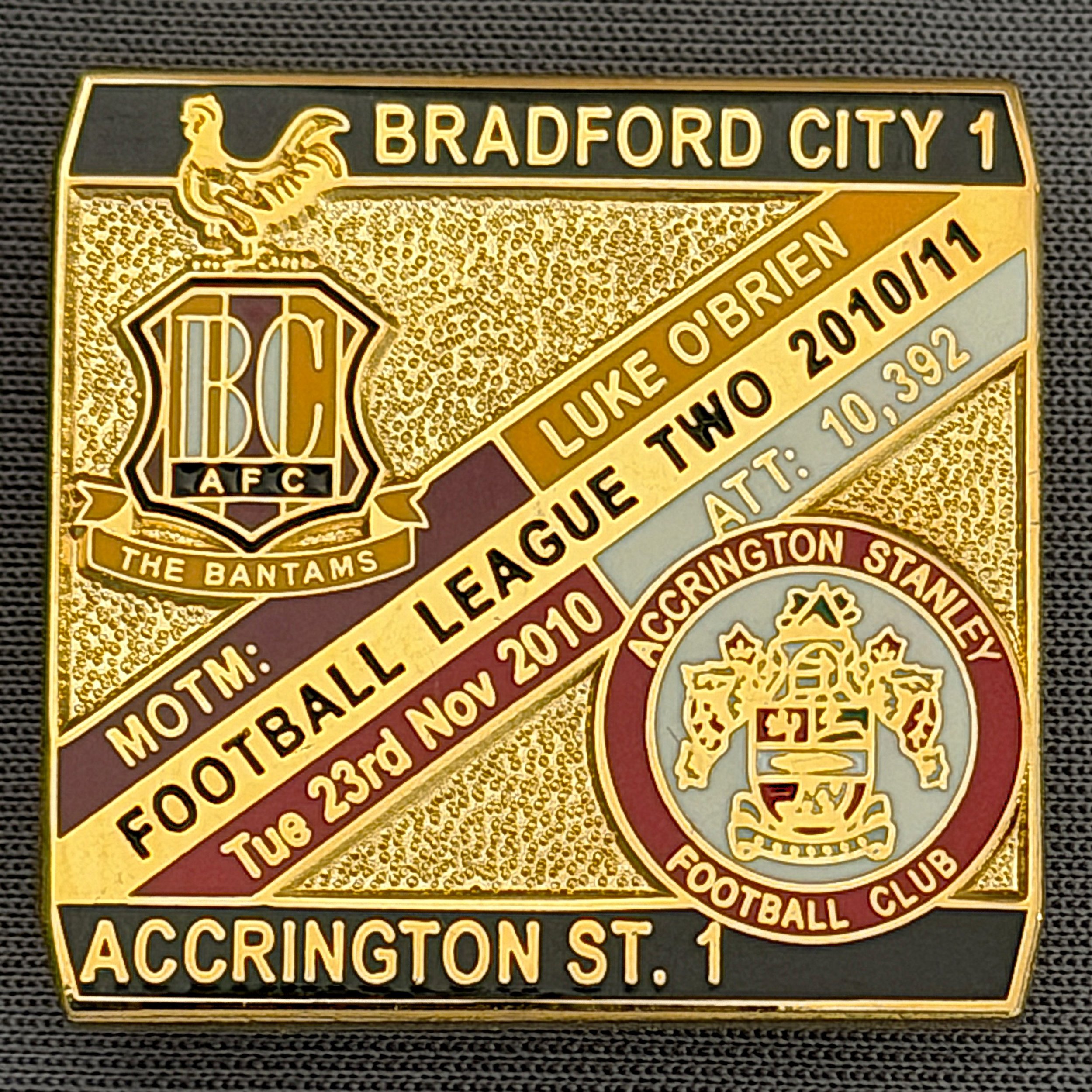 Reference Number: BCFIX055
Size: H 28.3 mm x W 29.3 mm
Pin Type: Brooch Pin
Plating: Gold
Value: £8
Manufacturer: Bradford City Badges
Comments: Bradford City v Accrington Stanley 2010/11 Limited Edition 100 Badges