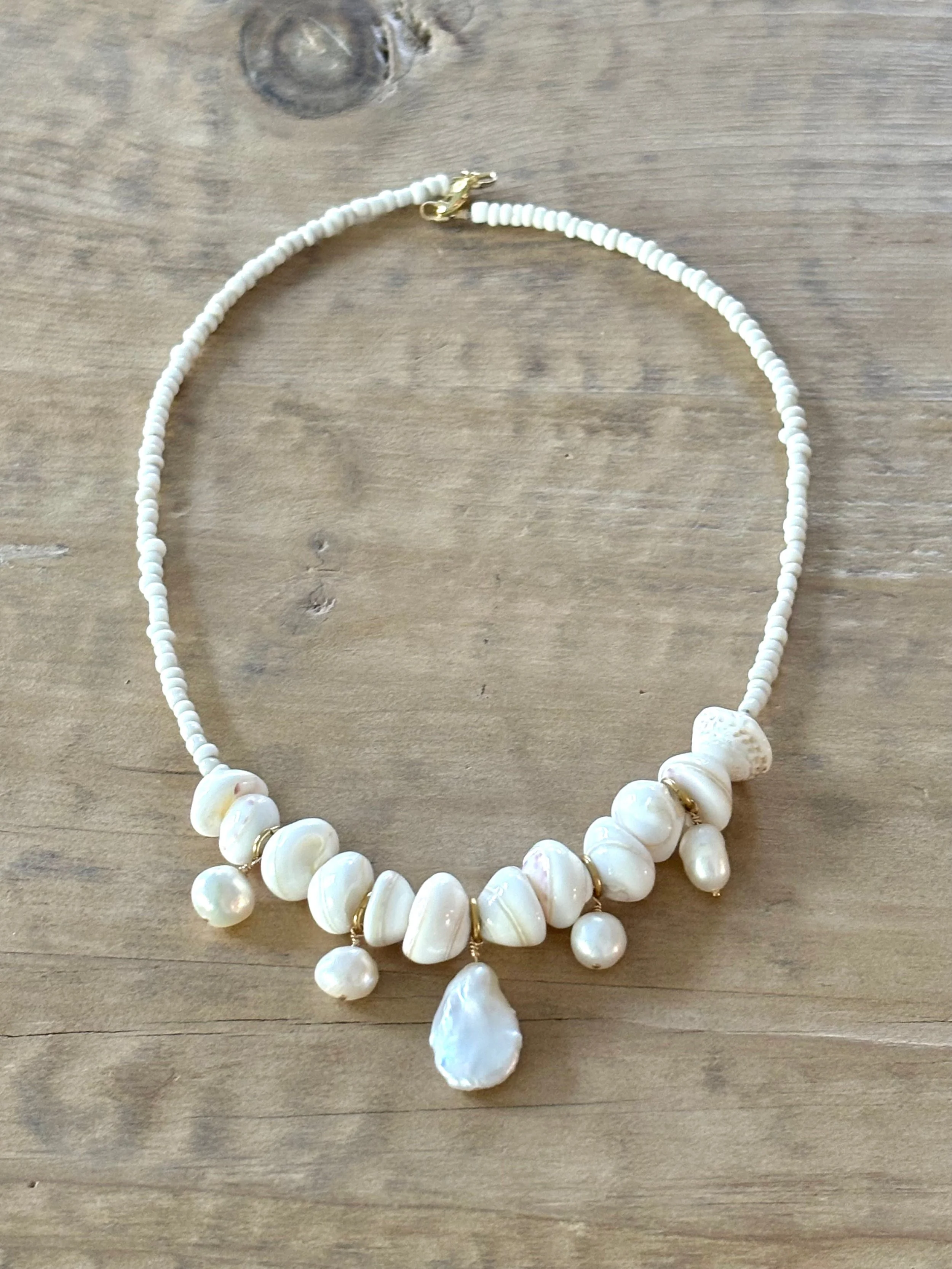 BEACH GLOW CHOCKER NECKLACE
