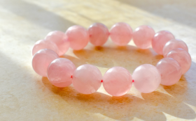 Rose Quartz bracelet – healing crystal associated with love and emotional healing