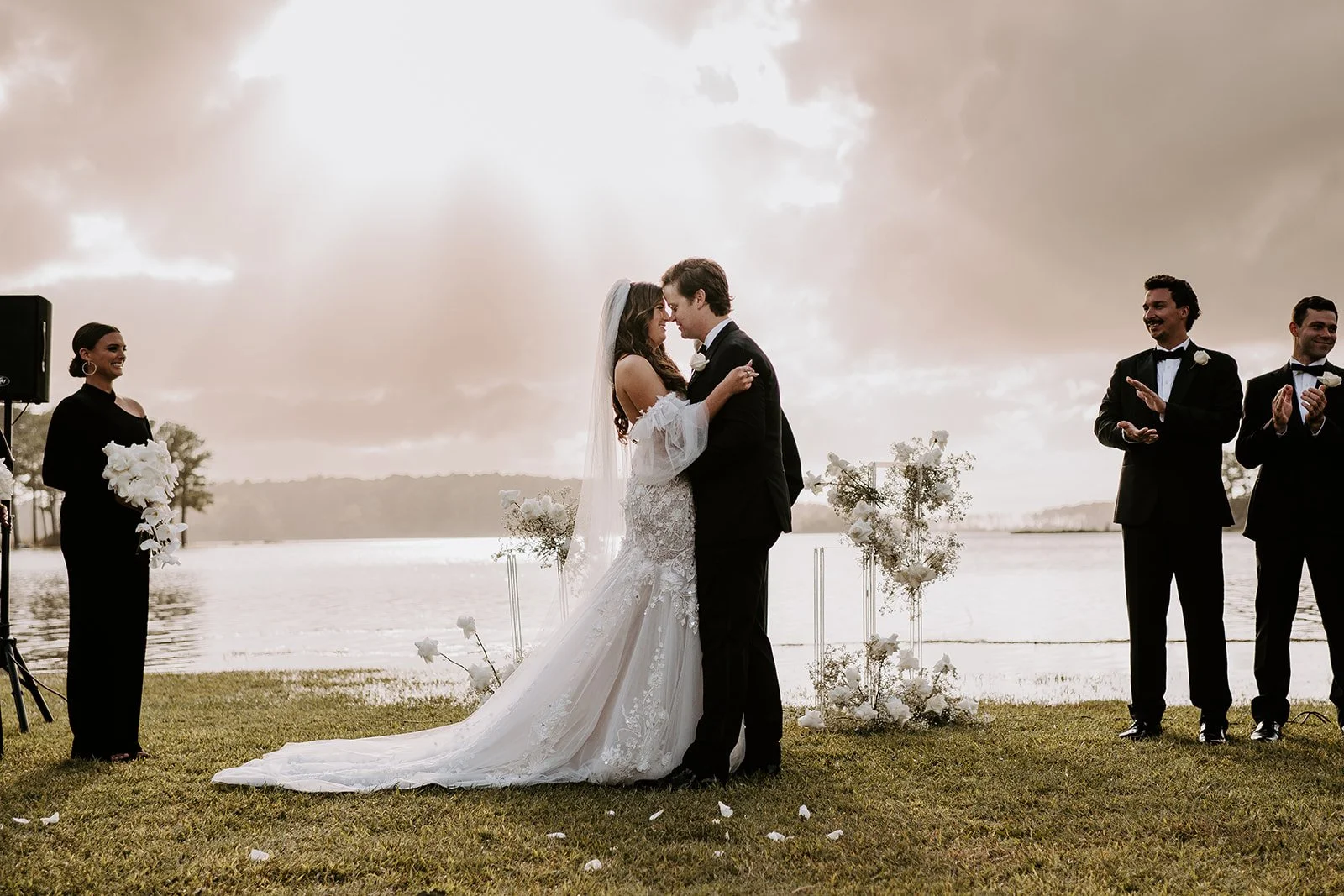 White-Bab'y-Breath-Ground-Arbor