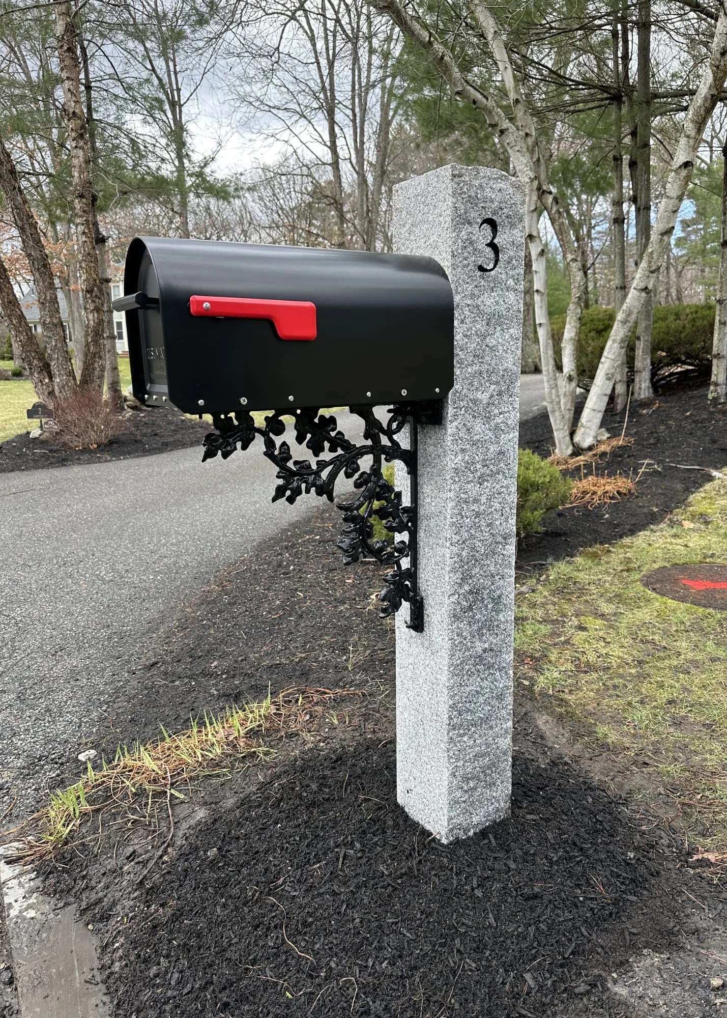 granite post, natural cap, black mailbox, cast iron oak bracket