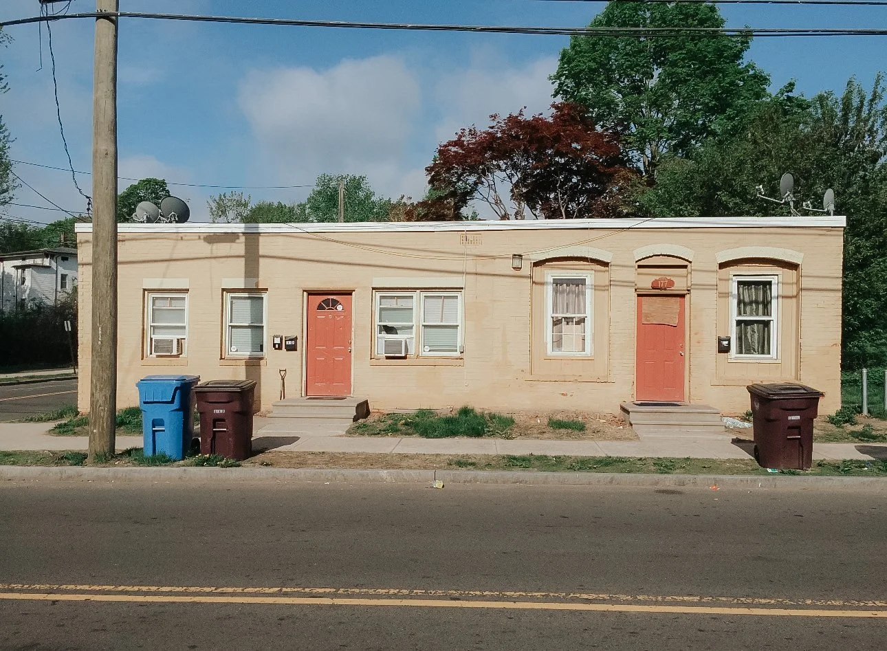 glen st exterior.JPG