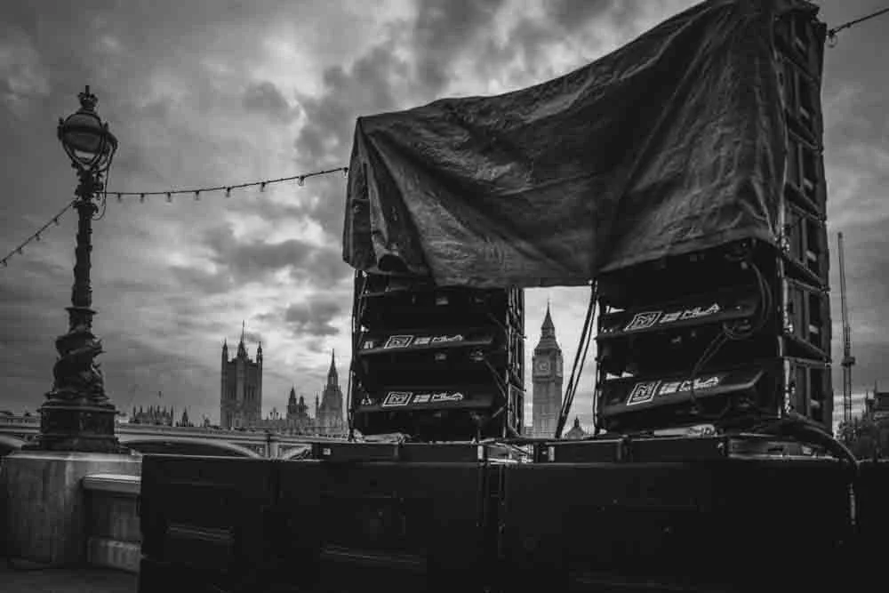 Monument & Machinery