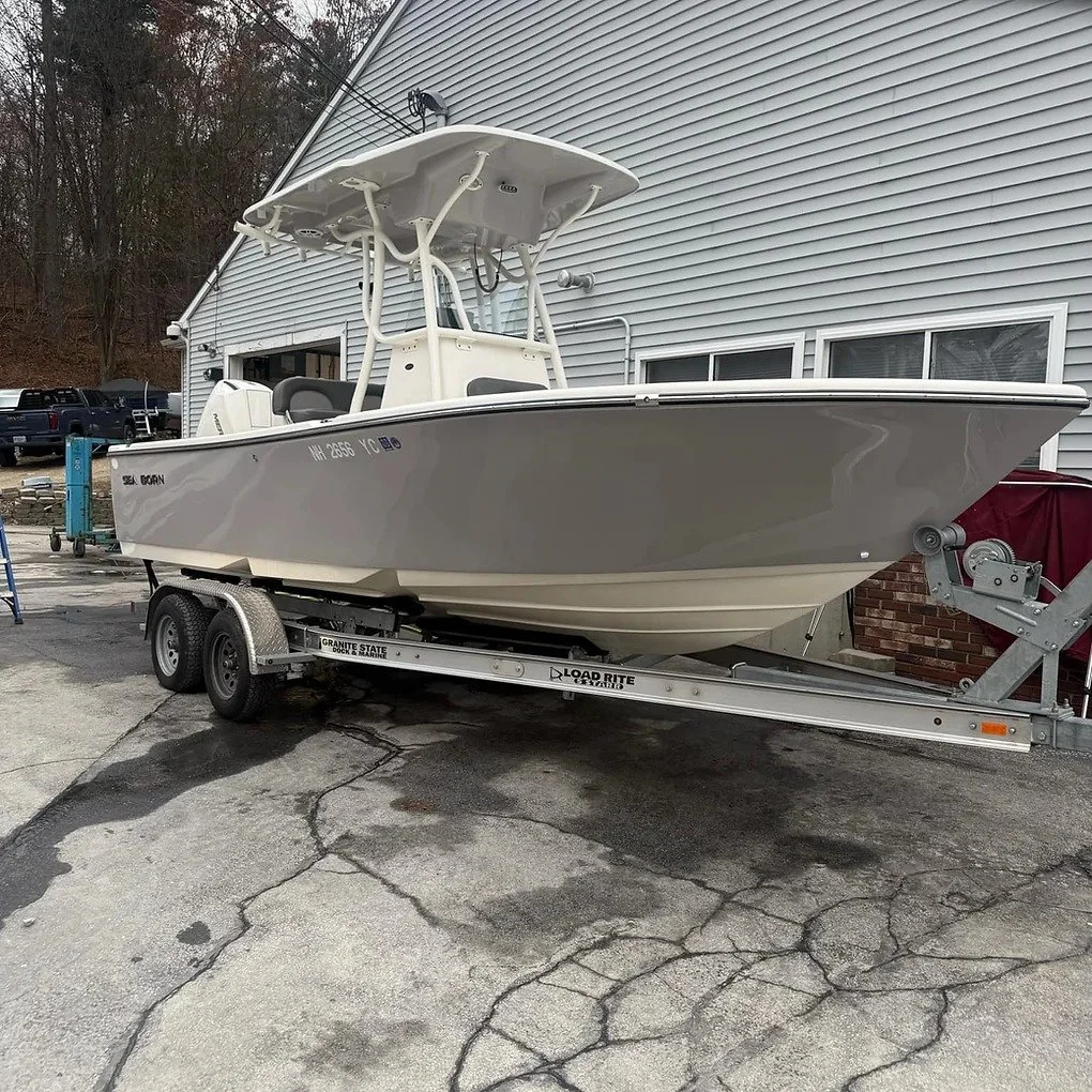 2023 Sea Born LX 22 LE w/ Mercury 200HP & Trailer