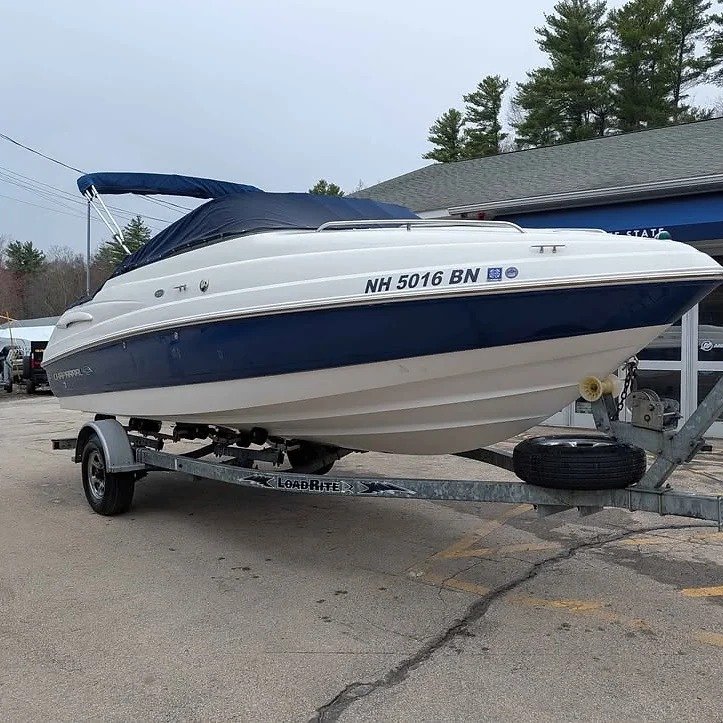2008 Chaparral 215 Cuddy SSI w/ Volvo 5.0L & Trailer